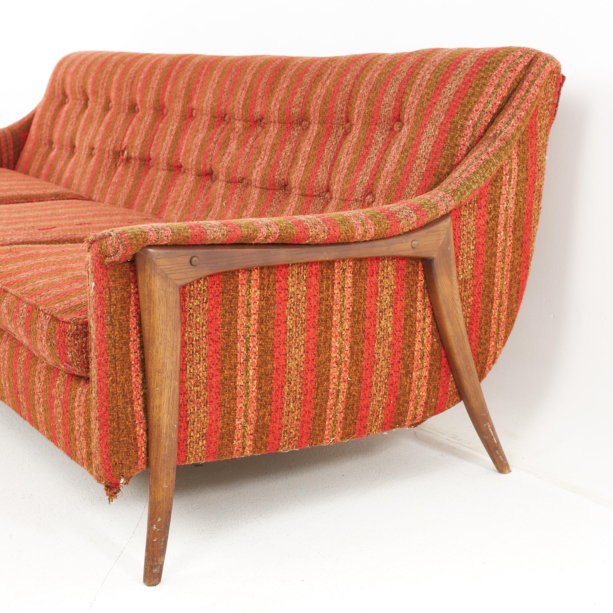 Adrian Pearsall Style Kroehler Avant Mid Century Walnut Sofa In Good Condition In Countryside, IL