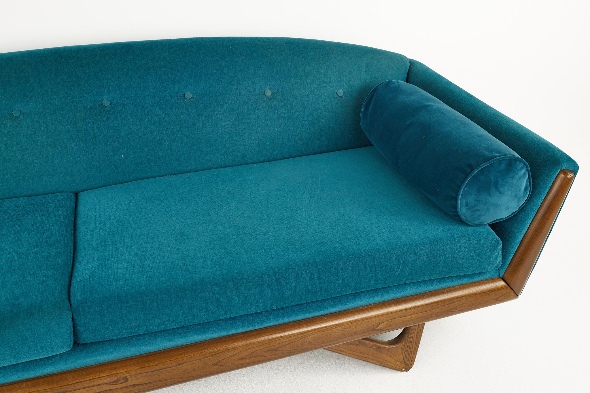 Adrian Pearsall Style Kroehler Mid Century Gondola Sofa In Good Condition In Countryside, IL