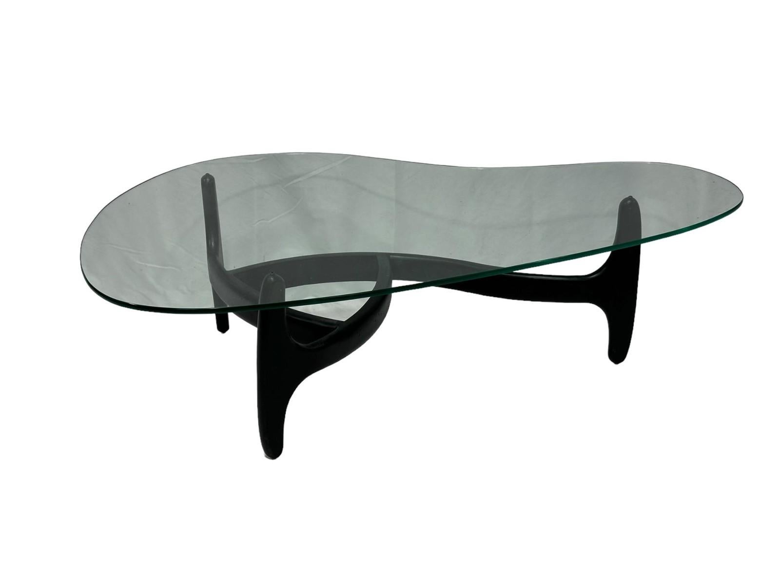 Mid-20th Century Adrian Pearsall Style Kroehler Tables (Set of 3) For Sale