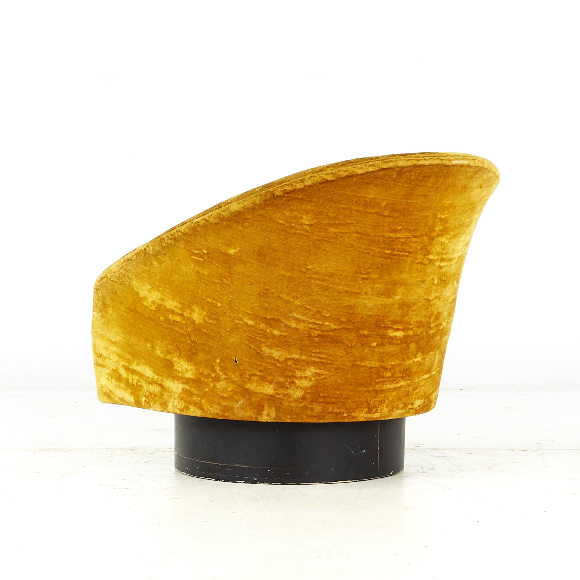 Late 20th Century Adrian Pearsall Style Midcentury Gold Swivel Lounge Chair For Sale