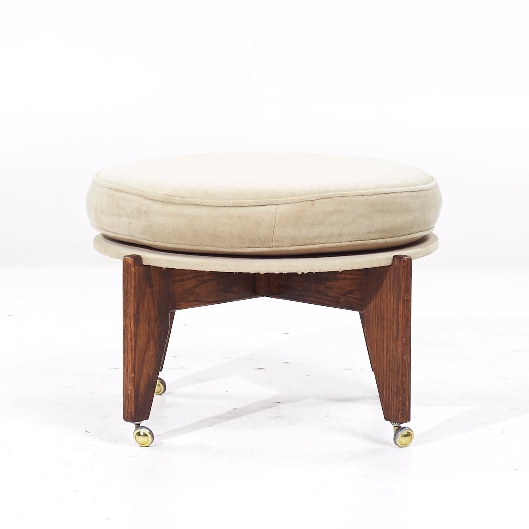 Adrian Pearsall Style Mid Century Ottoman en noyer Bon état - En vente à Countryside, IL