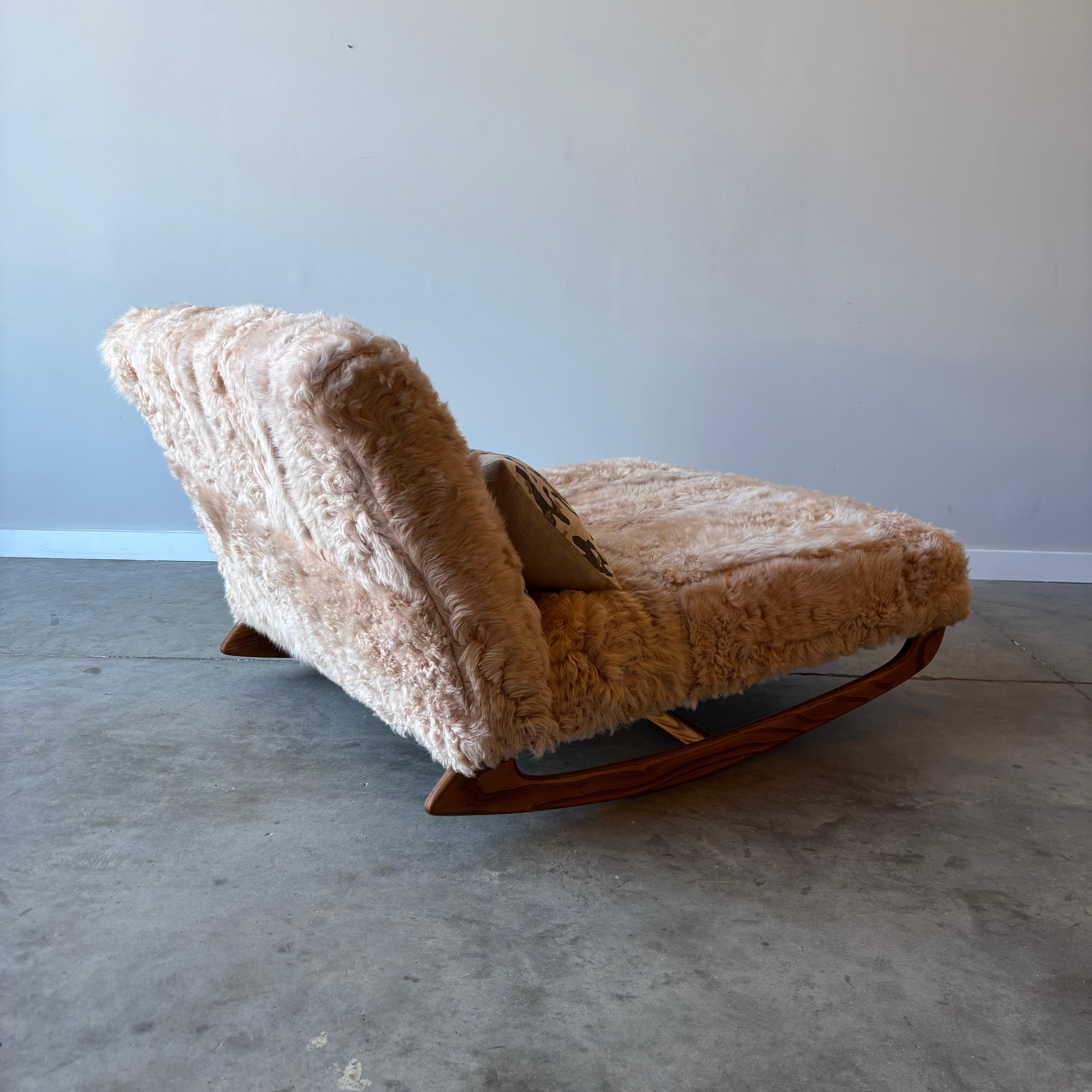 Adrian Pearsall Style Rocking Chaise in Blush Sheepskin 3