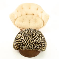 Adrian Pearsall Style Wieland Furniture Company Walnut Upholstered Lounge Chair