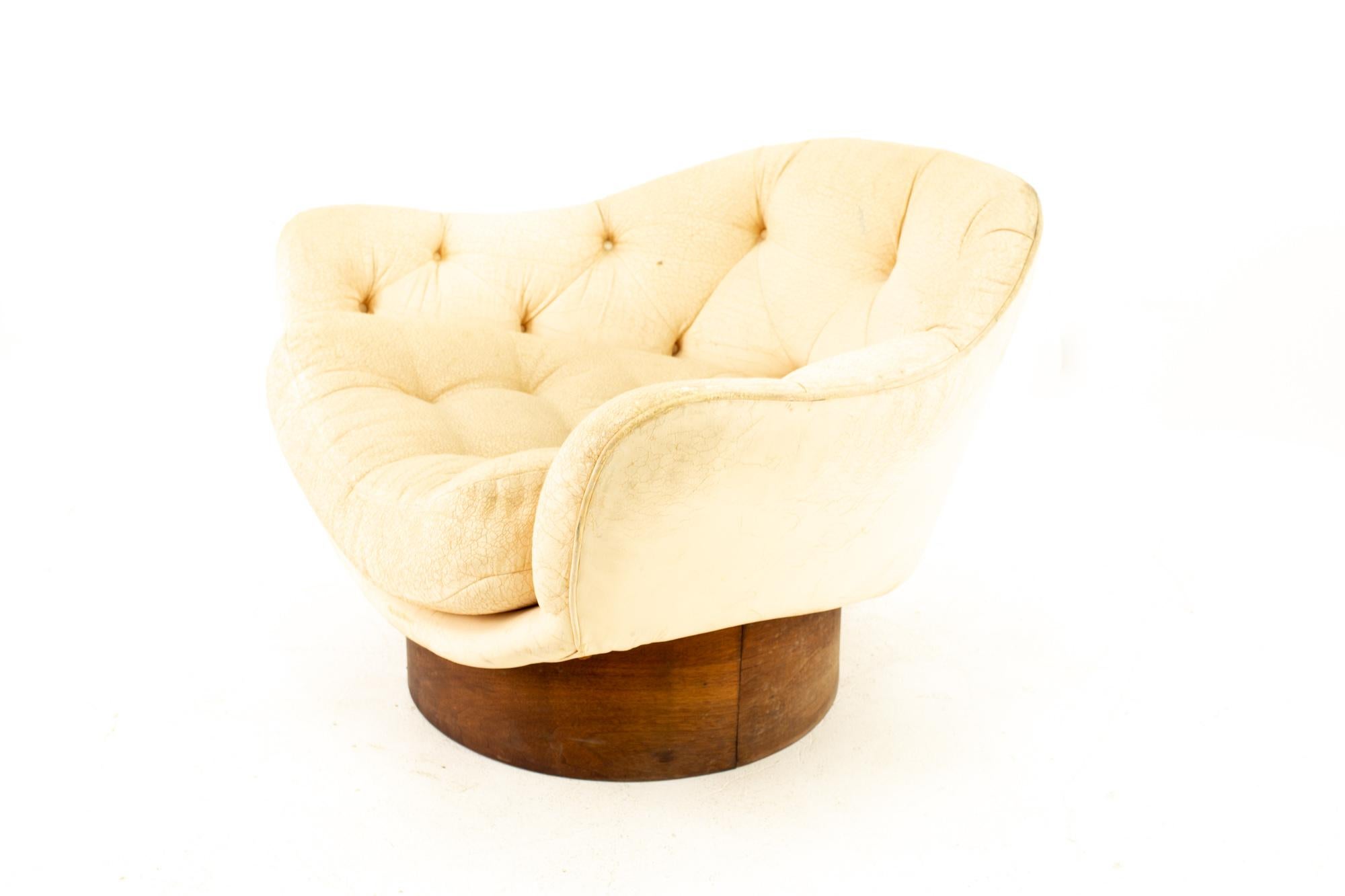 20th Century Adrian Pearsall Style Wieland Furniture Company Walnut Upholstered Lounge Chair