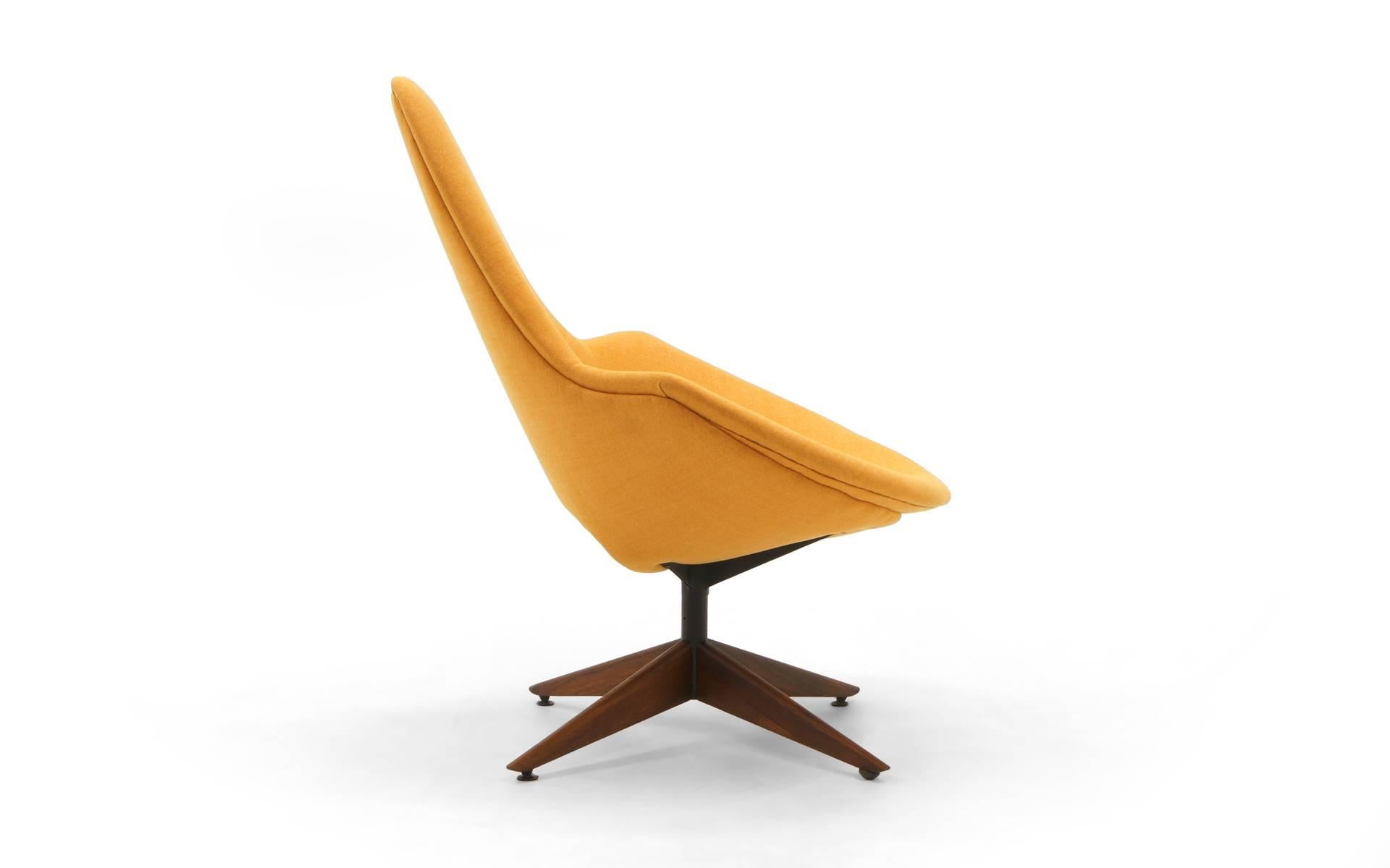 Mid-Century Modern Adrian Pearsall Swivel Lounge Chair, Completely Restored, Very Rare