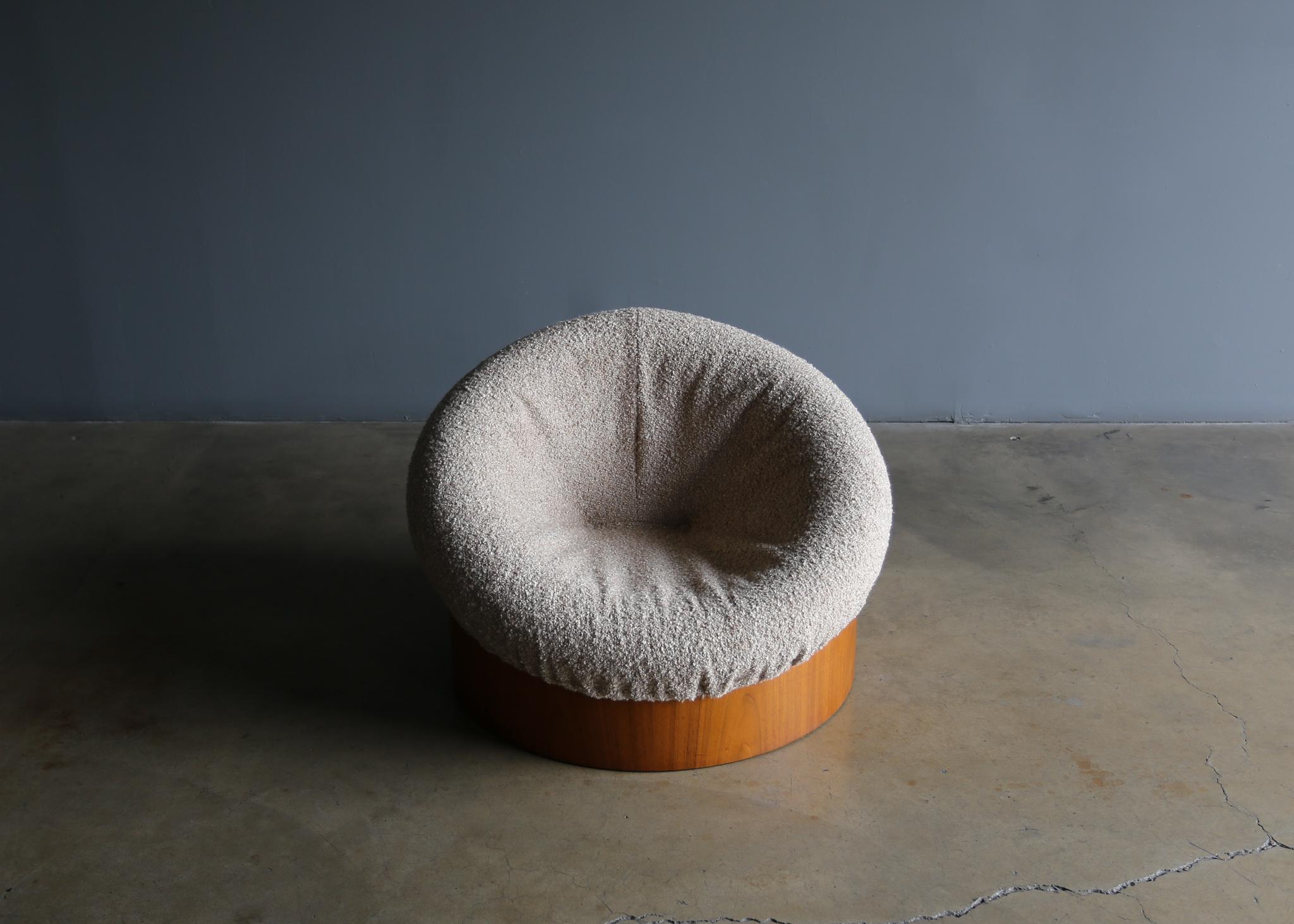Adrian Pearsall Walnut Drum Chair for Craft Associates, circa 1970 7