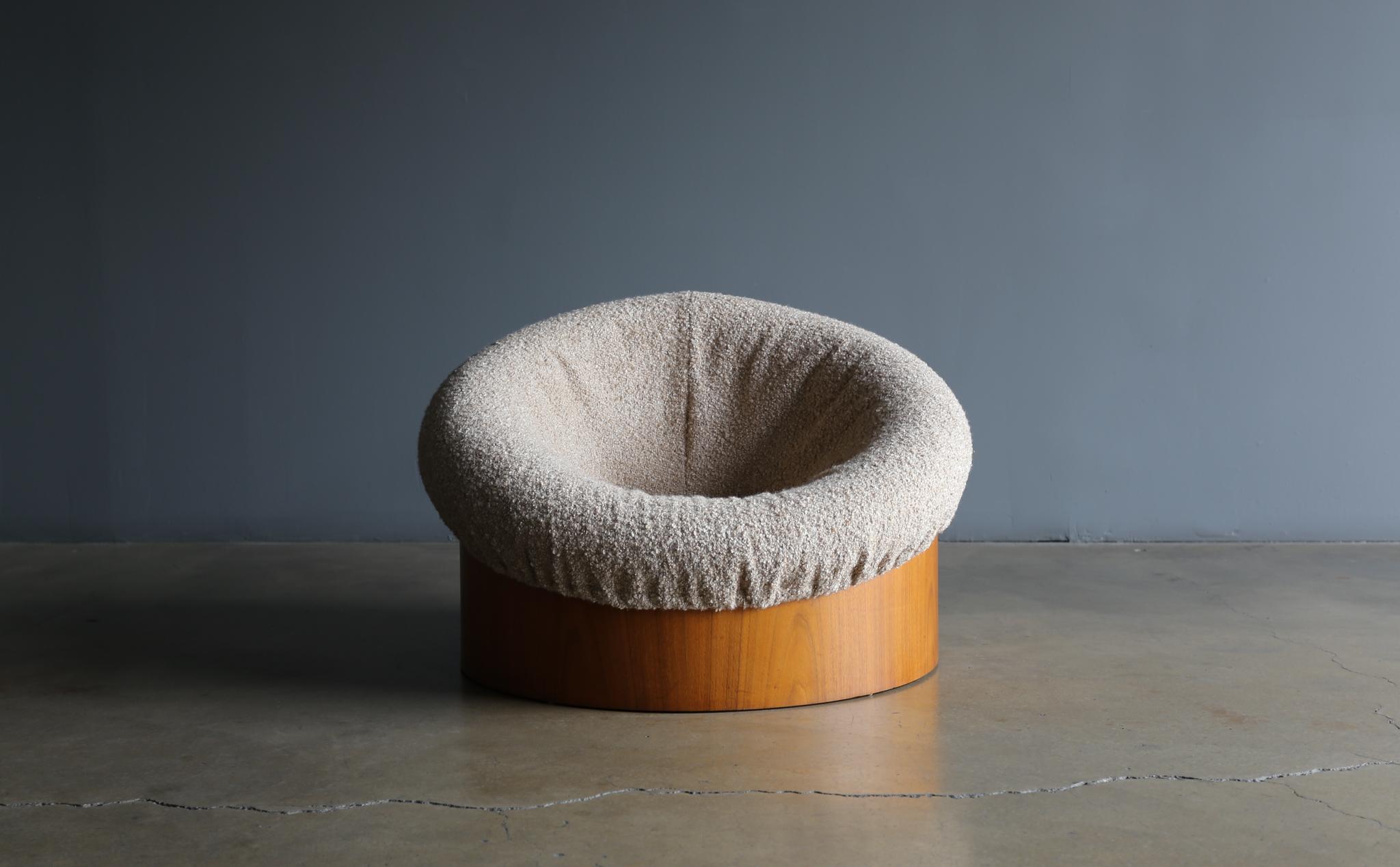Adrian Pearsall Walnut Drum Chair for Craft Associates, circa 1970 2