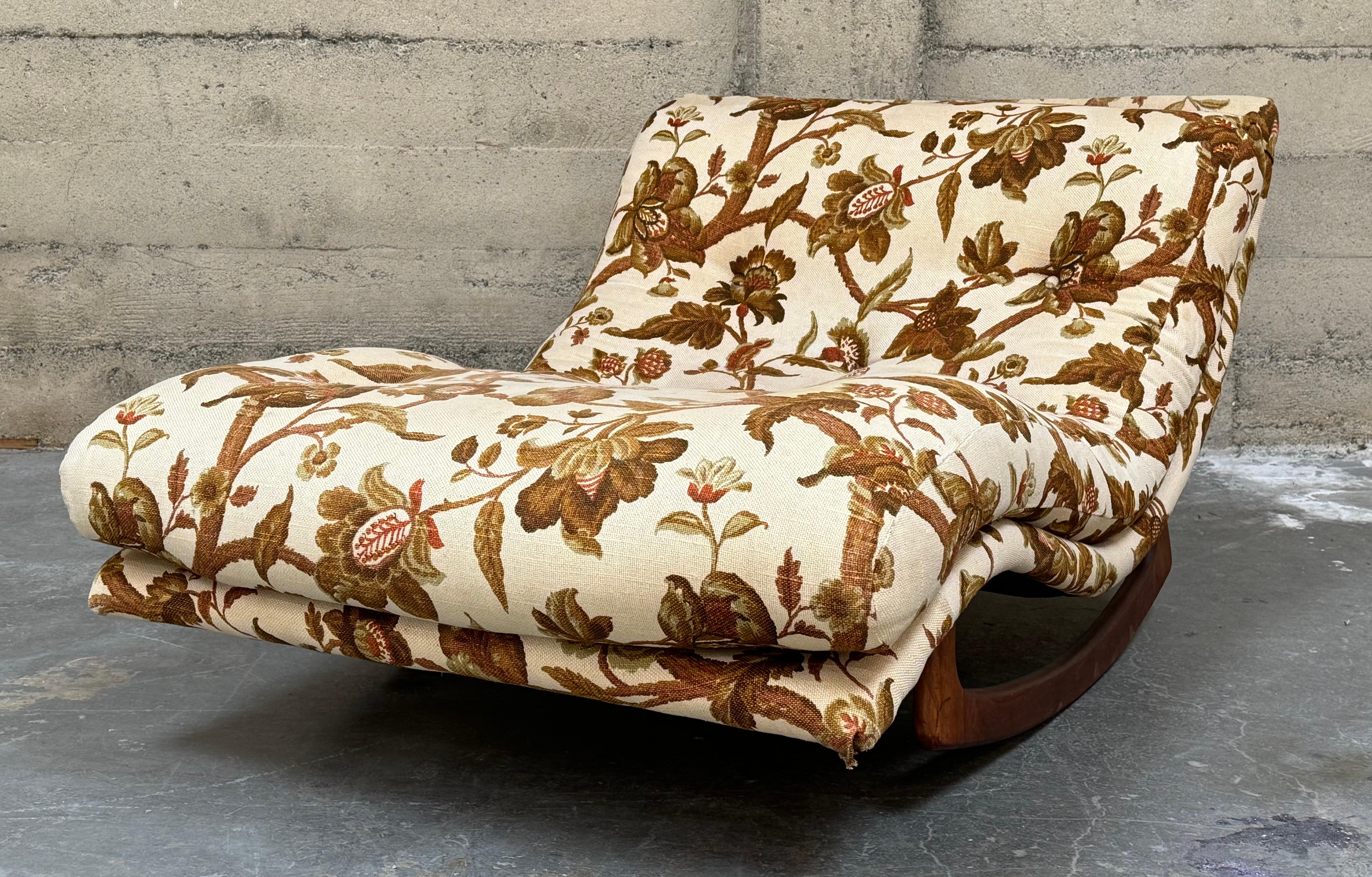 American Adrian Pearsall Wave Chaise
