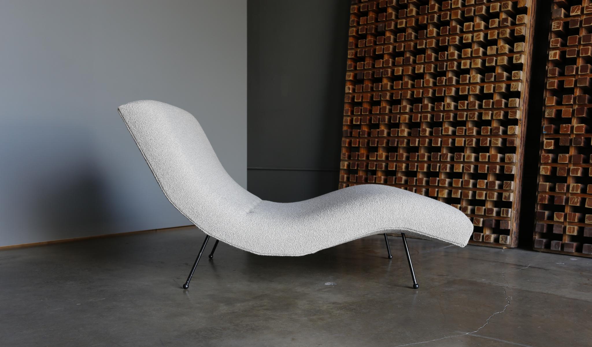 Adrian Pearsall Wave Chaise Lounge for Craft Associates, circa 1960 2