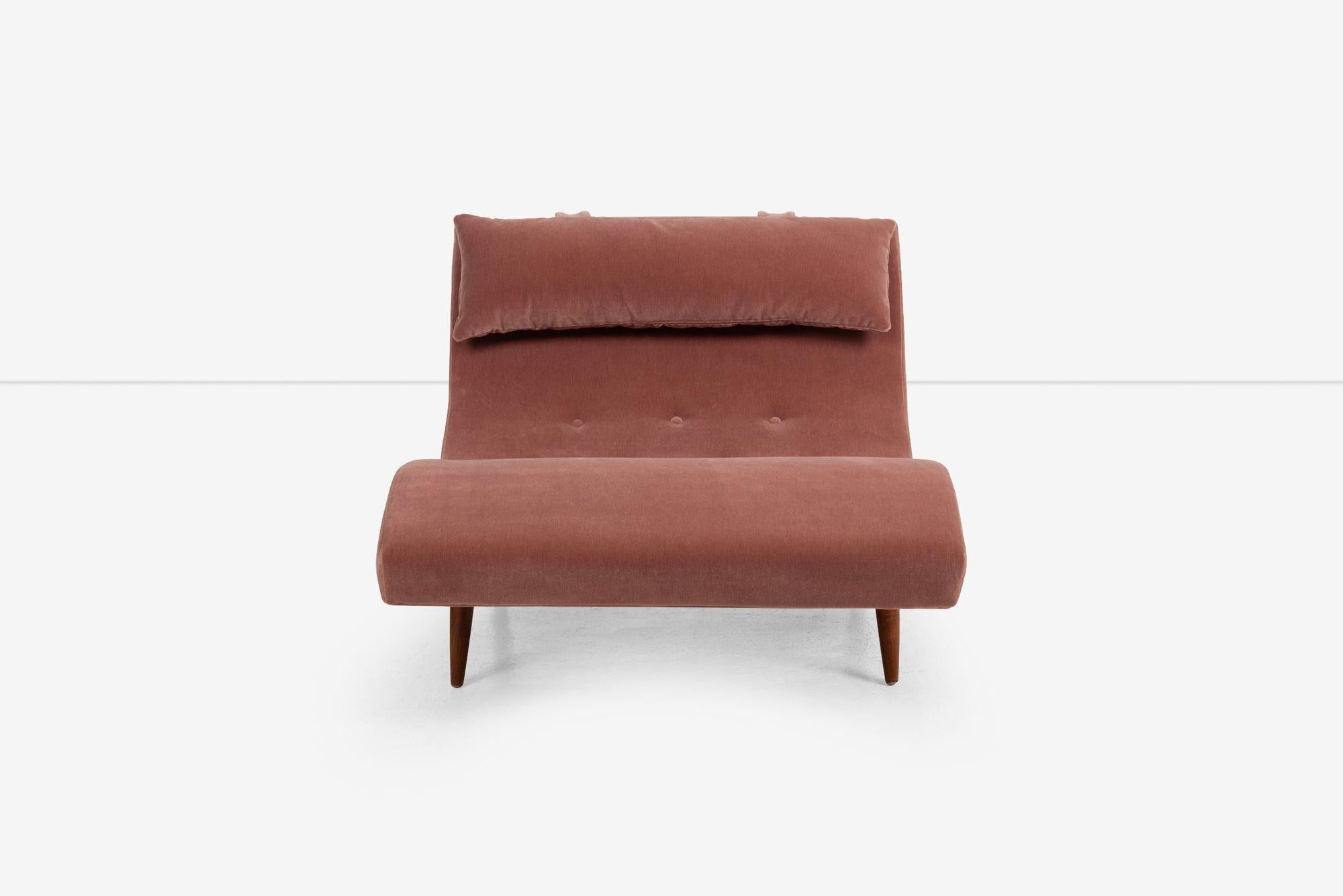 Chaise longue Adrian Pearsall Wave pour Craft AssociatesExpérimentez le design emblématique des années 1960 avec cette superbe chaise longue Adrian Pearsall Wave, fabriquée avec soin pour Craft Associates. Cette pièce a été magnifiquement retapissée
