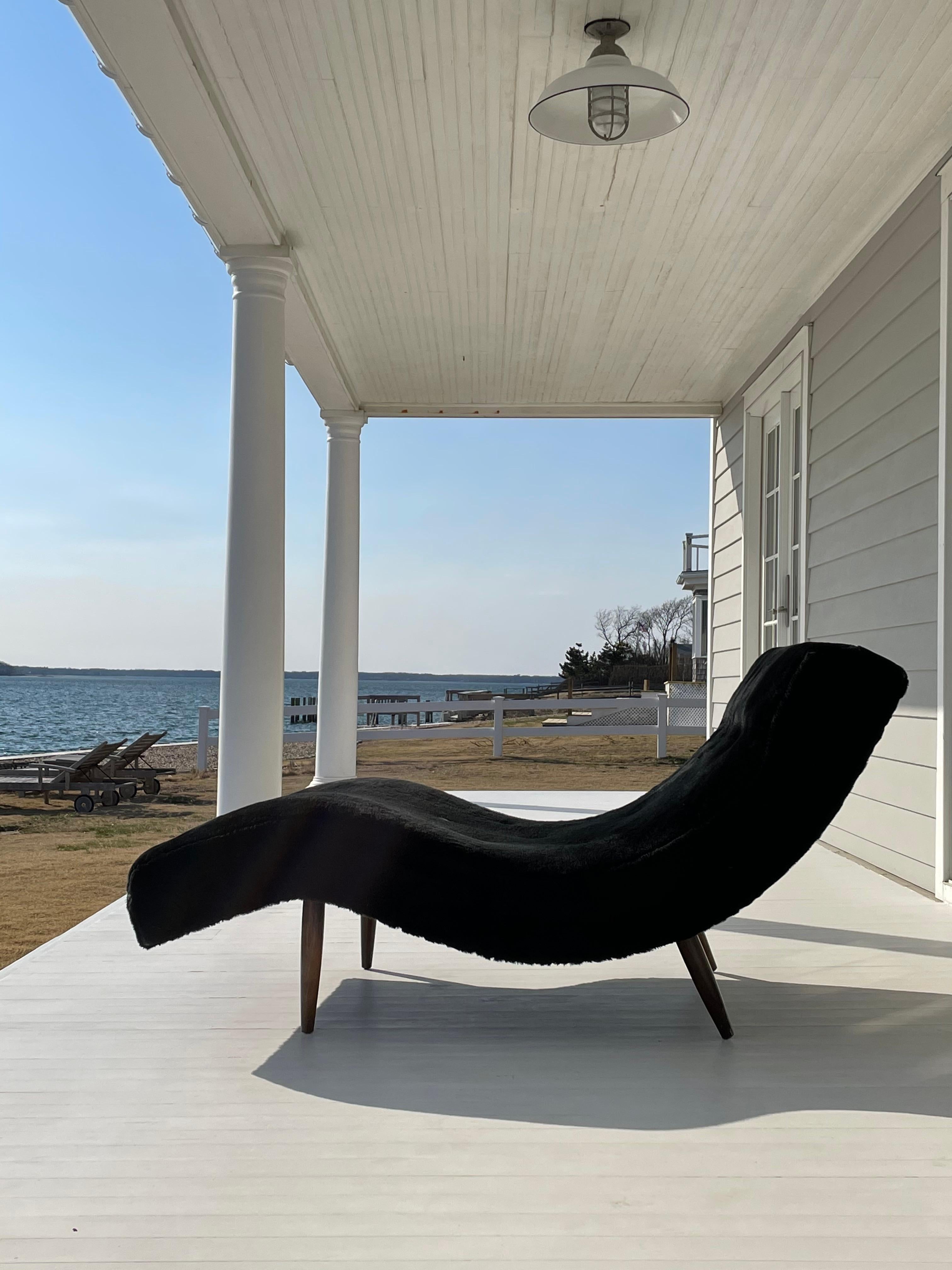 20ième siècle Chaise longue Adrian Pearsall Wave Circa 1960s en vente