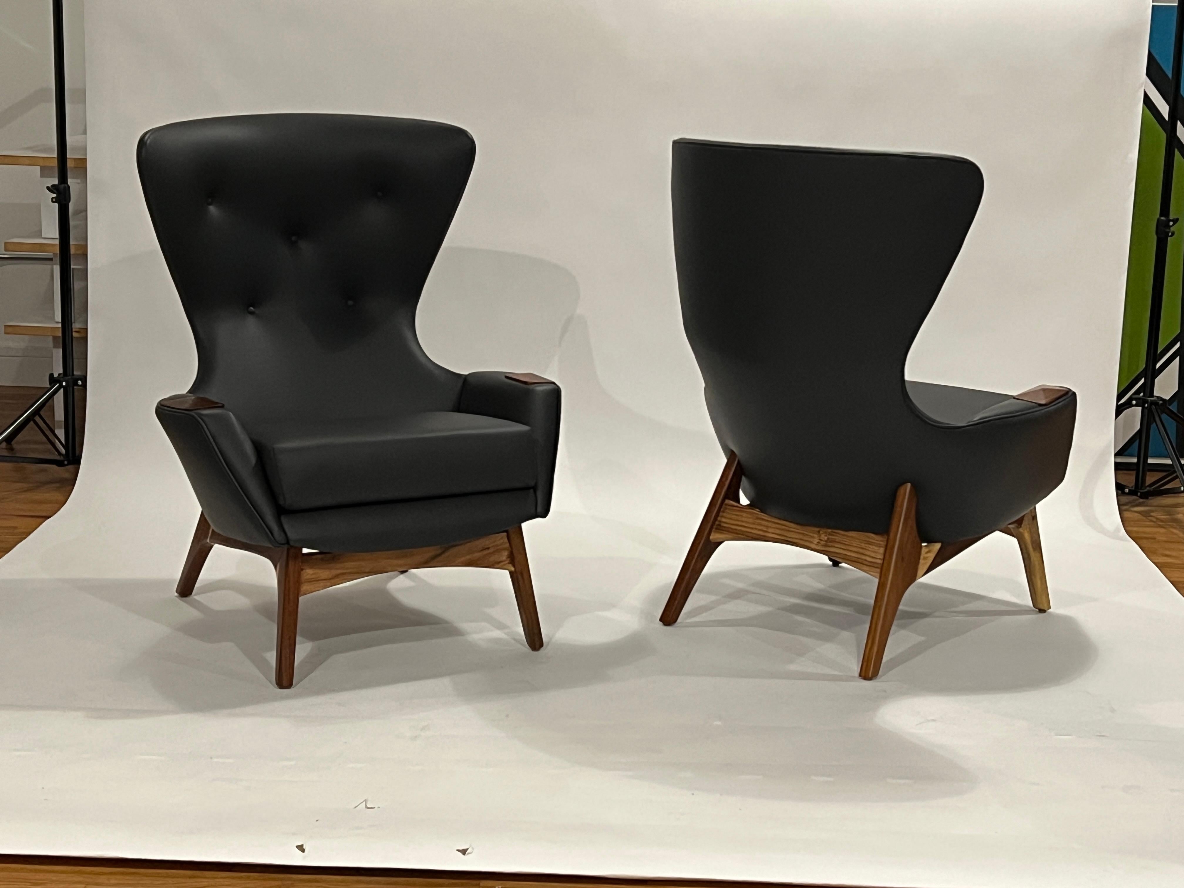 Adrian Pearsall Wing Chairs Model 2231-C, Pair For Sale 3
