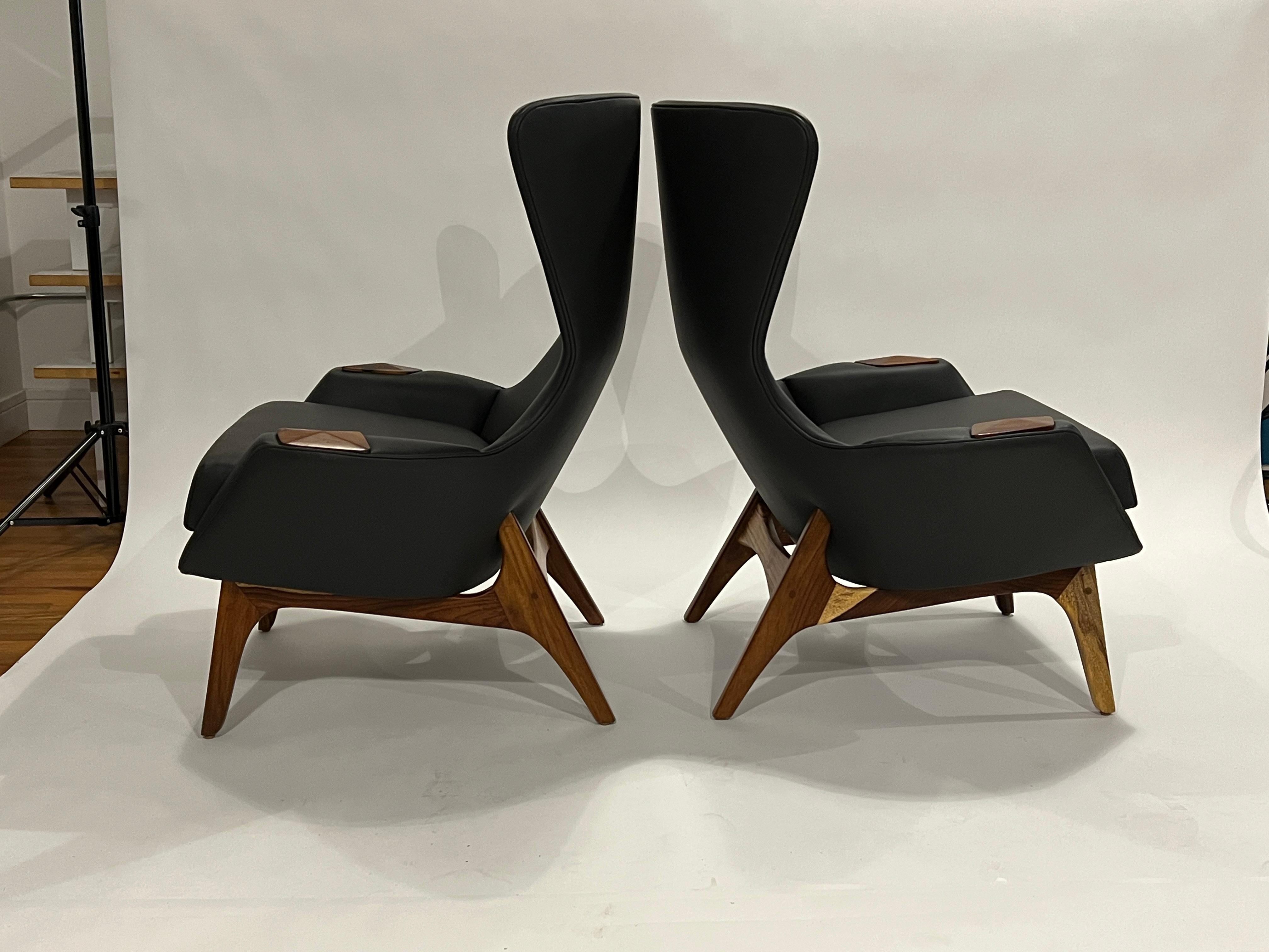 Adrian Pearsall Wing Chairs Model 2231-C, Pair For Sale 2