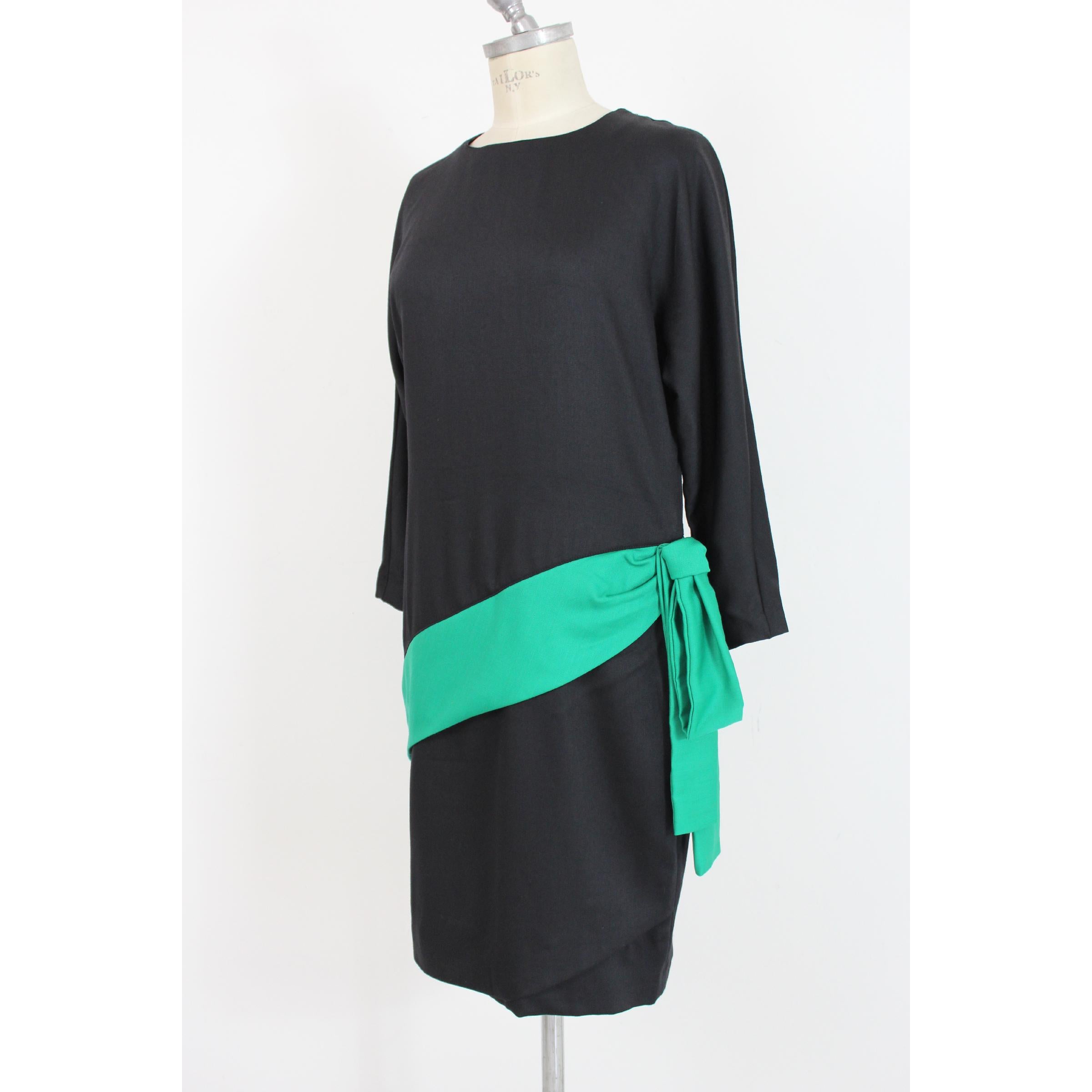 Adriana Kastern Black Green Wool Bow Evening Cocktail Dress 1980s In Excellent Condition For Sale In Brindisi, Bt