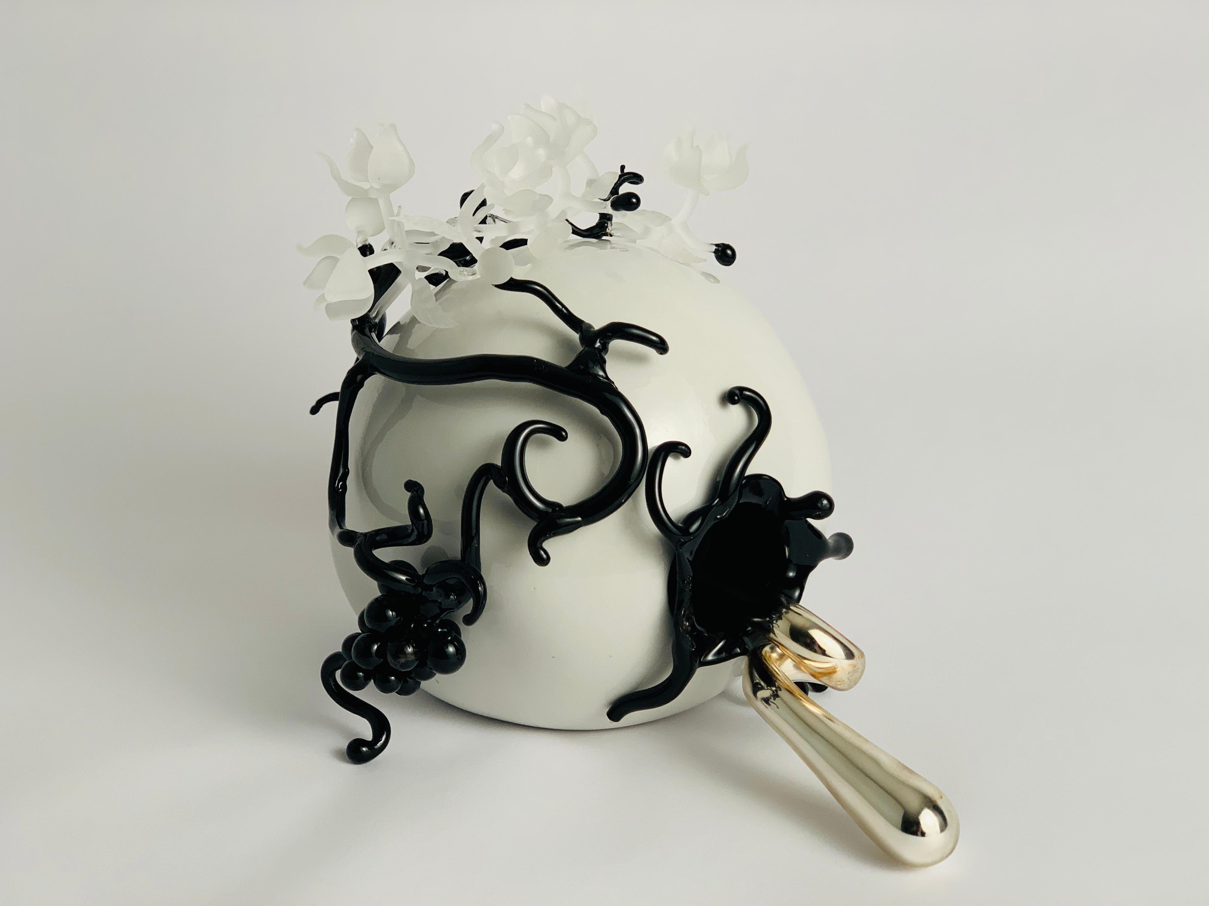 Lush - Sculpture di Adriana Marmorek