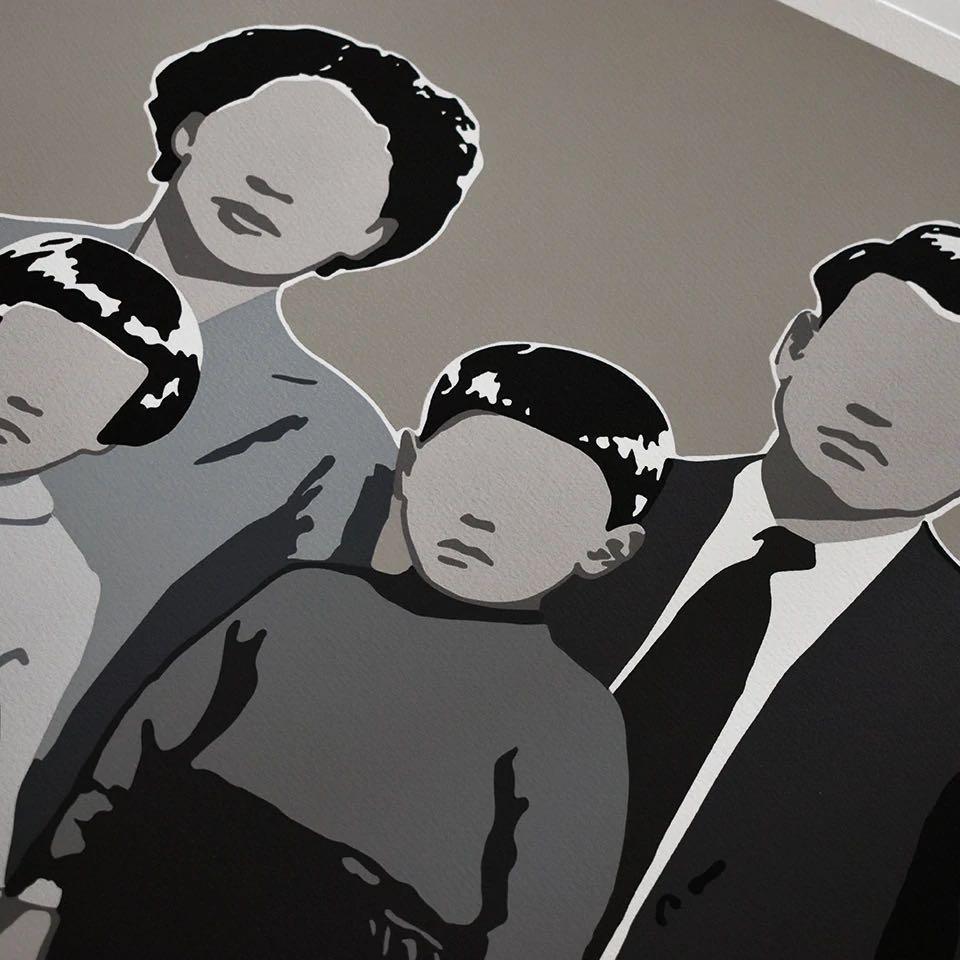 ADRIANA OLIVER - FAMILY

Date of creation: 2020
Medium: 18 layer screen print on Somerset Velvet paper
Edition: 75
Size: 67 x 67 cm
Condition: In mint conditions
Description: This piece, made using an 18-layer screen printing technique on 300 g/m²