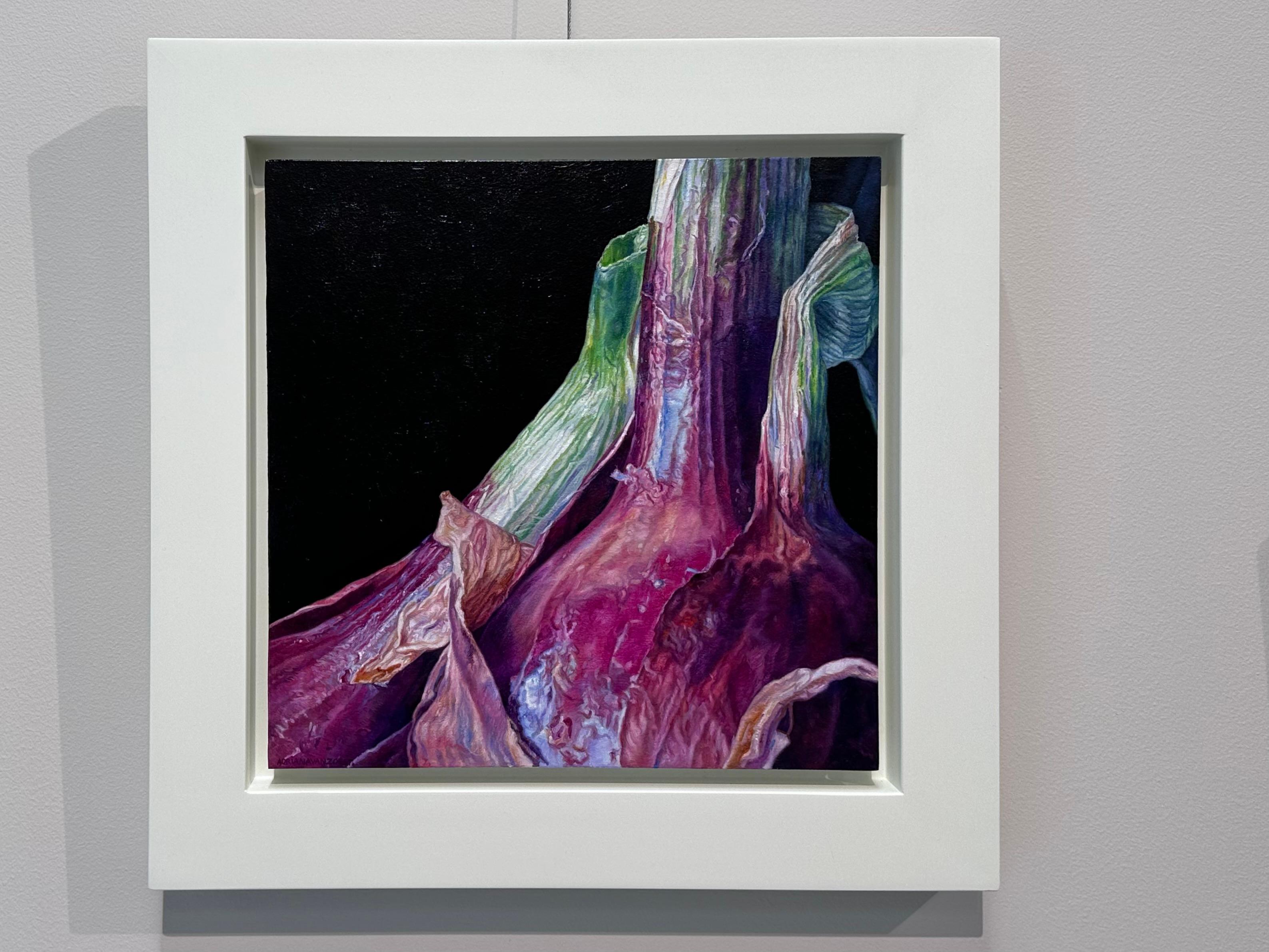 Dettaglio Cipolla Rossa - 21° secolo  Pittura iperrealista contemporanea di nature morte - Painting di Adriana van Zoest