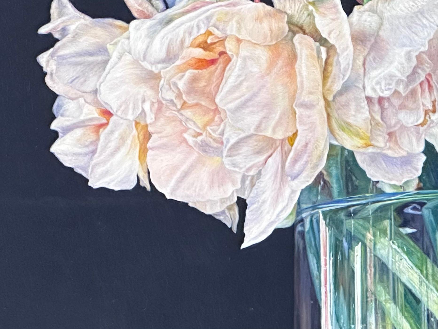 Primavera II
49 x 50 cm
Enmarcado en un marco de madera negro: 52 x 62 cm
Pintura al óleo sobre panel de madera

La artista y pintora holandesa Adriana van Zoest vive y trabaja en Warmenhuizen, en el norte de los Países Bajos. Representamos