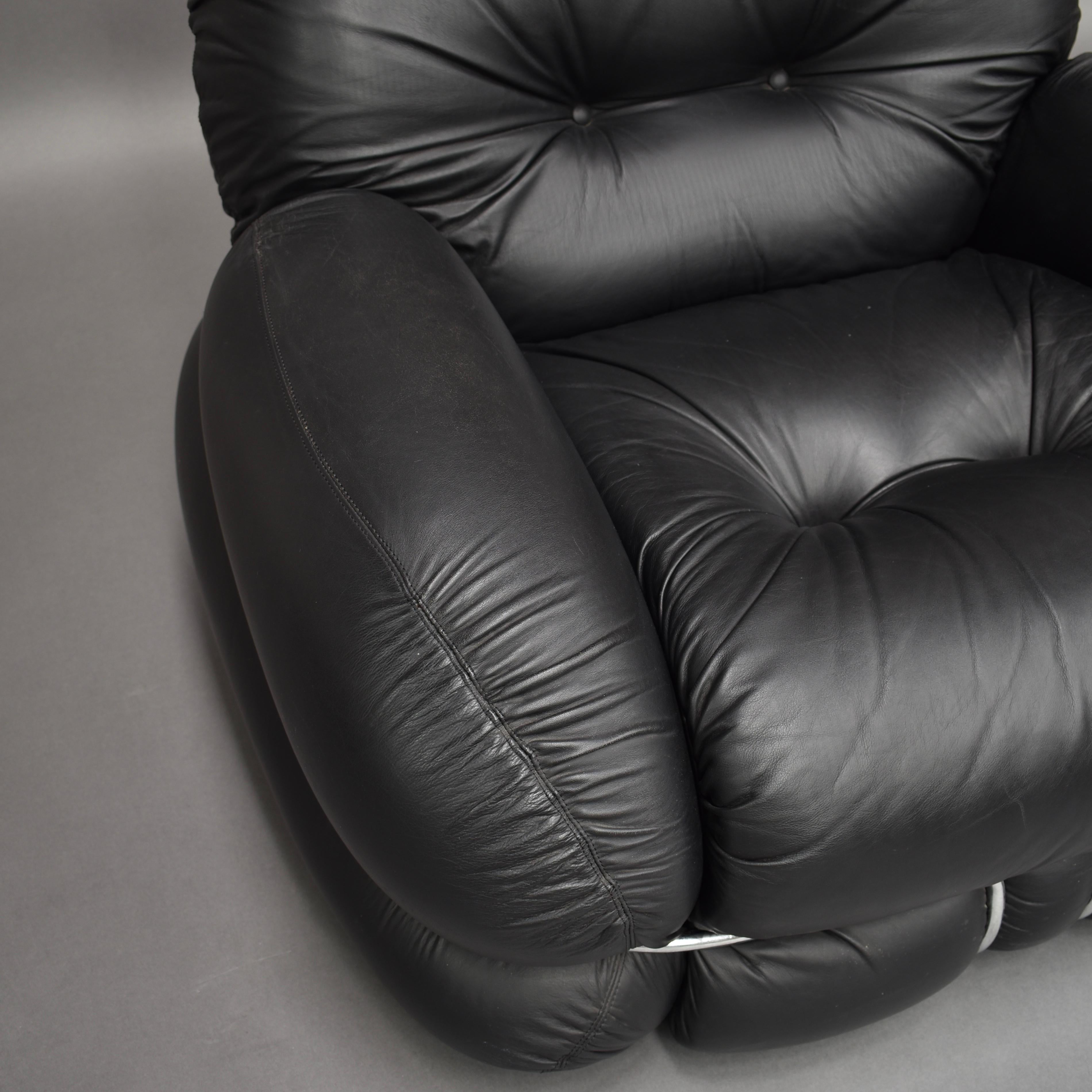 Adriano Piazzesi Black Leather Lounge Chair, Italy, circa 1970 4