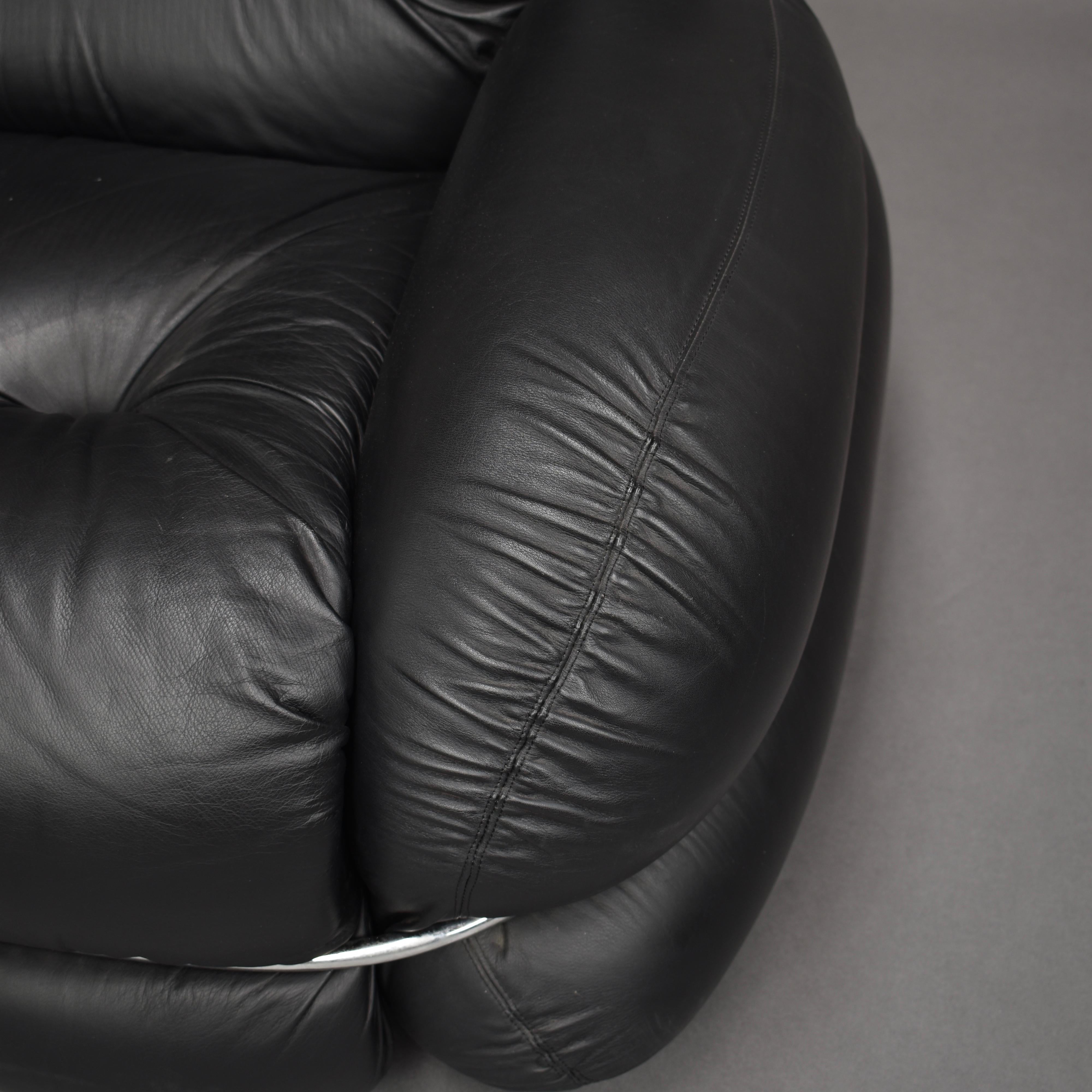 Adriano Piazzesi Black Leather Lounge Chair, Italy, circa 1970 5