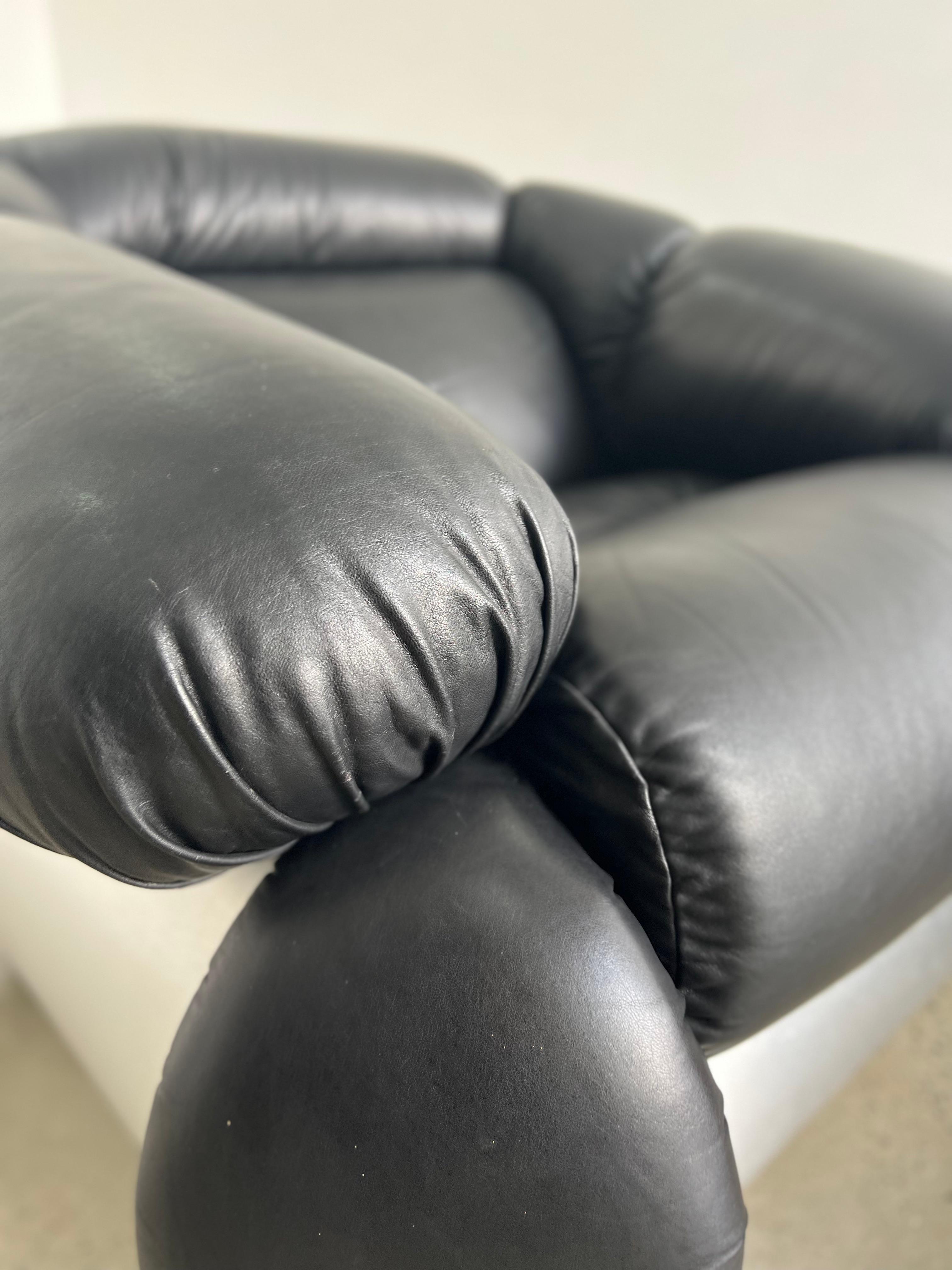 Adriano Piazzesi Black leather Sofa and Armchairs Set 5