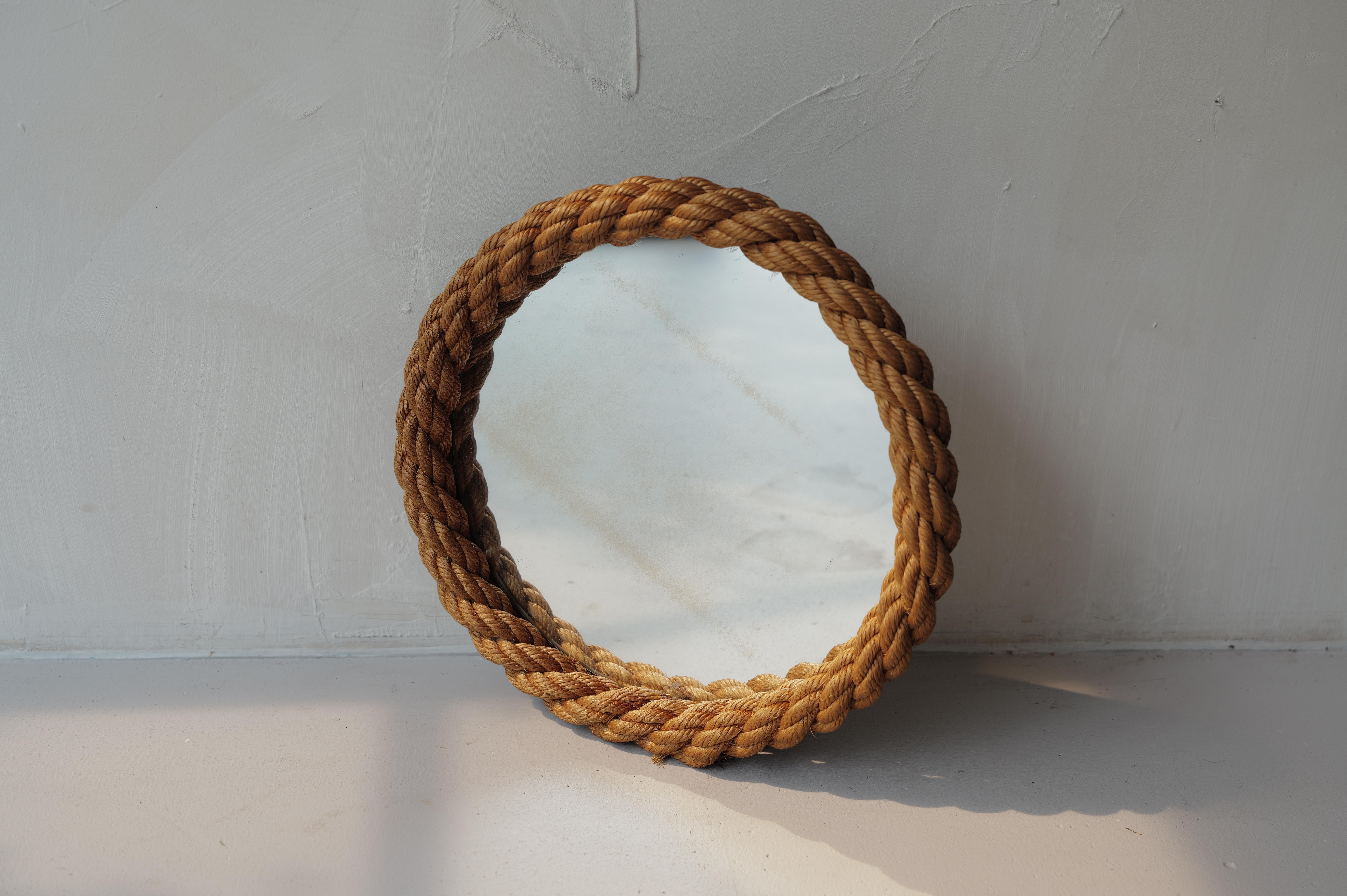 Espejo circular icónico de cuerda de cáñamo y abacá Adrien Audoux and Frida Minet Hecho a mano en venta