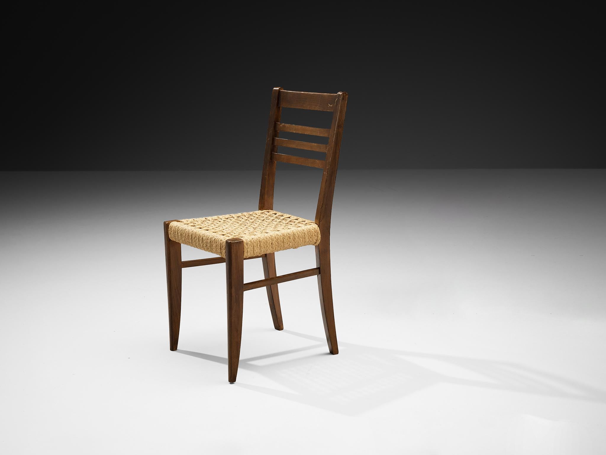 Adrien Audoux and Frida Minet for Vibo, dining chair, beech, rope hemp, France, late 1940s 

A naturalistic dining chair designed by Adrien Audoux and Frida Minet. The seating and backrest are made of woven hemp from the abaca plant which is close