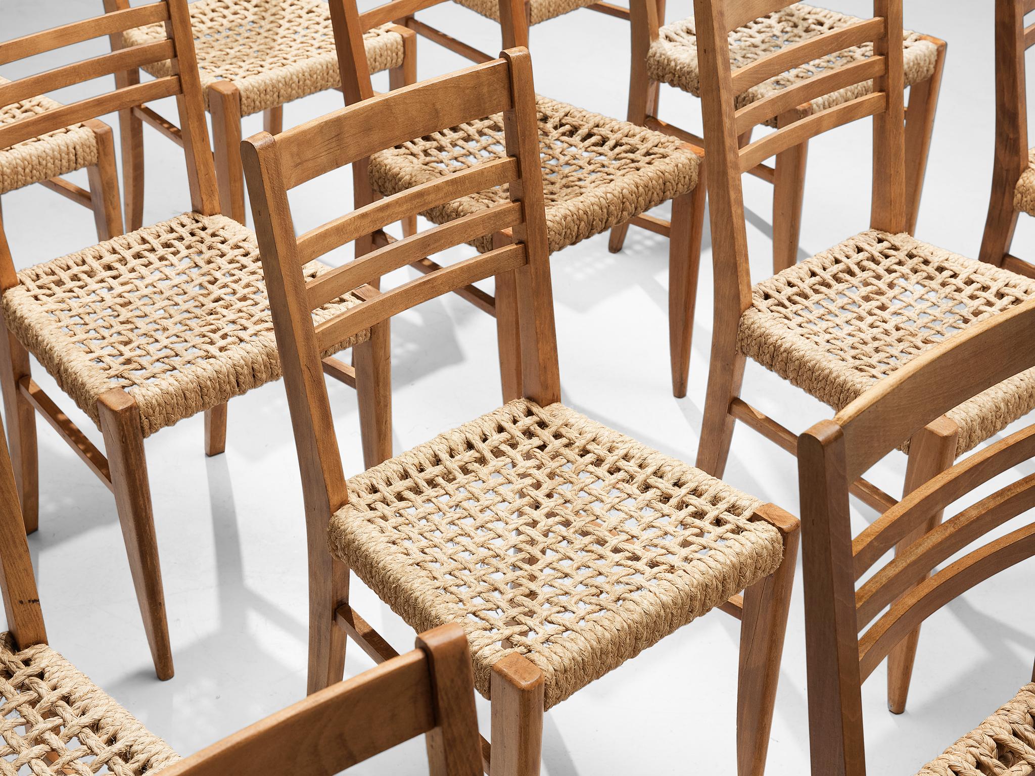 Adrien Audoux & Frida Minet - Ensemble de huit chaises de salle à manger à ourlet tressé  Bon état - En vente à Waalwijk, NL