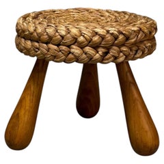 Tabouret trépied en raphia tressé, par Adrien Audoux and Frida Minet, France, années 1950