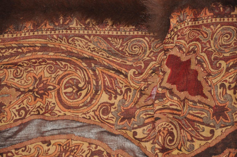 Adrienne Landau Luxurious Lightweight Wool Tapestry with Brown Fox Trim Shawl For Sale 7