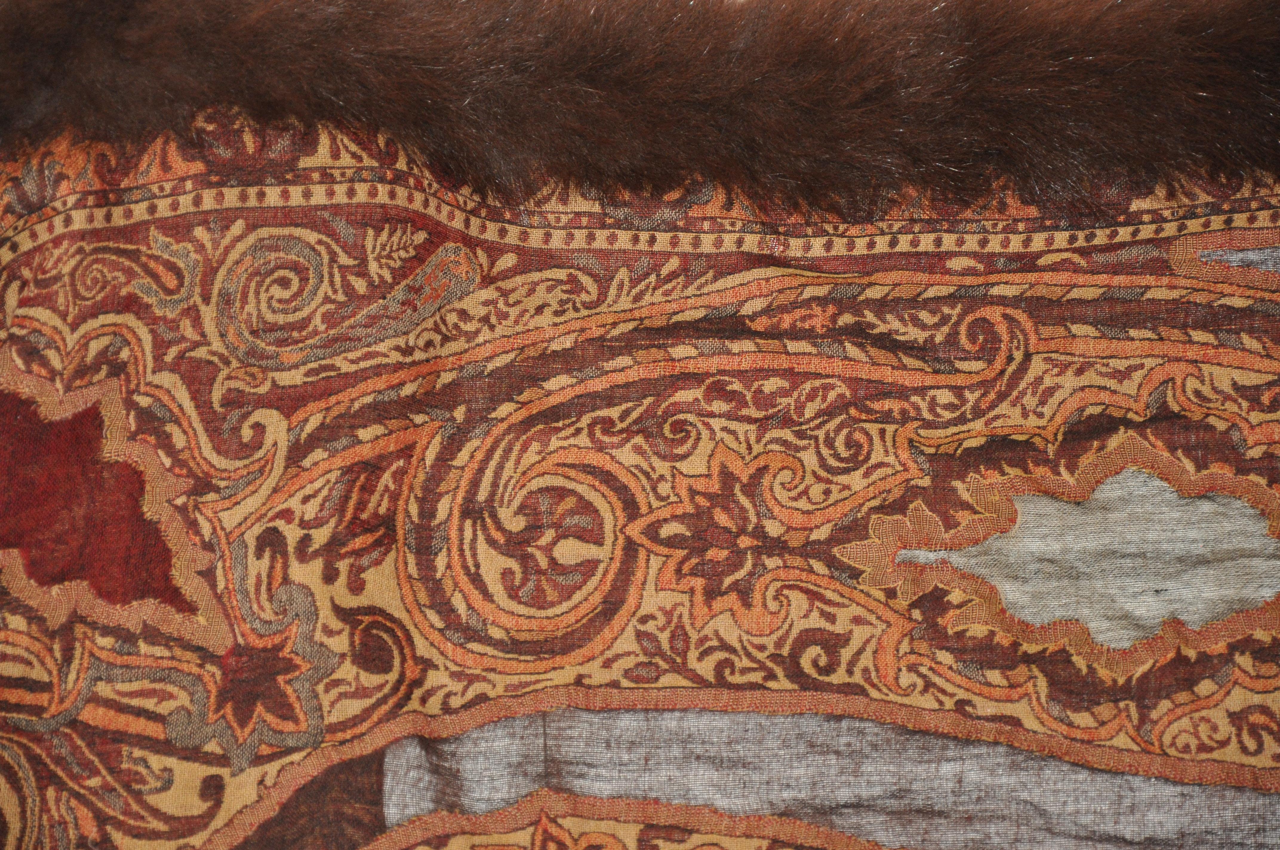 Adrienne Landau Luxurious Lightweight Wool Tapestry with Brown Fox Trim Shawl For Sale 2