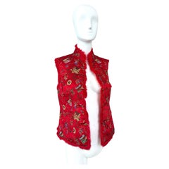 Gilet leggero ADRIENNE LANDAU Vintage Red Chinoiserie con bordo in pelliccia