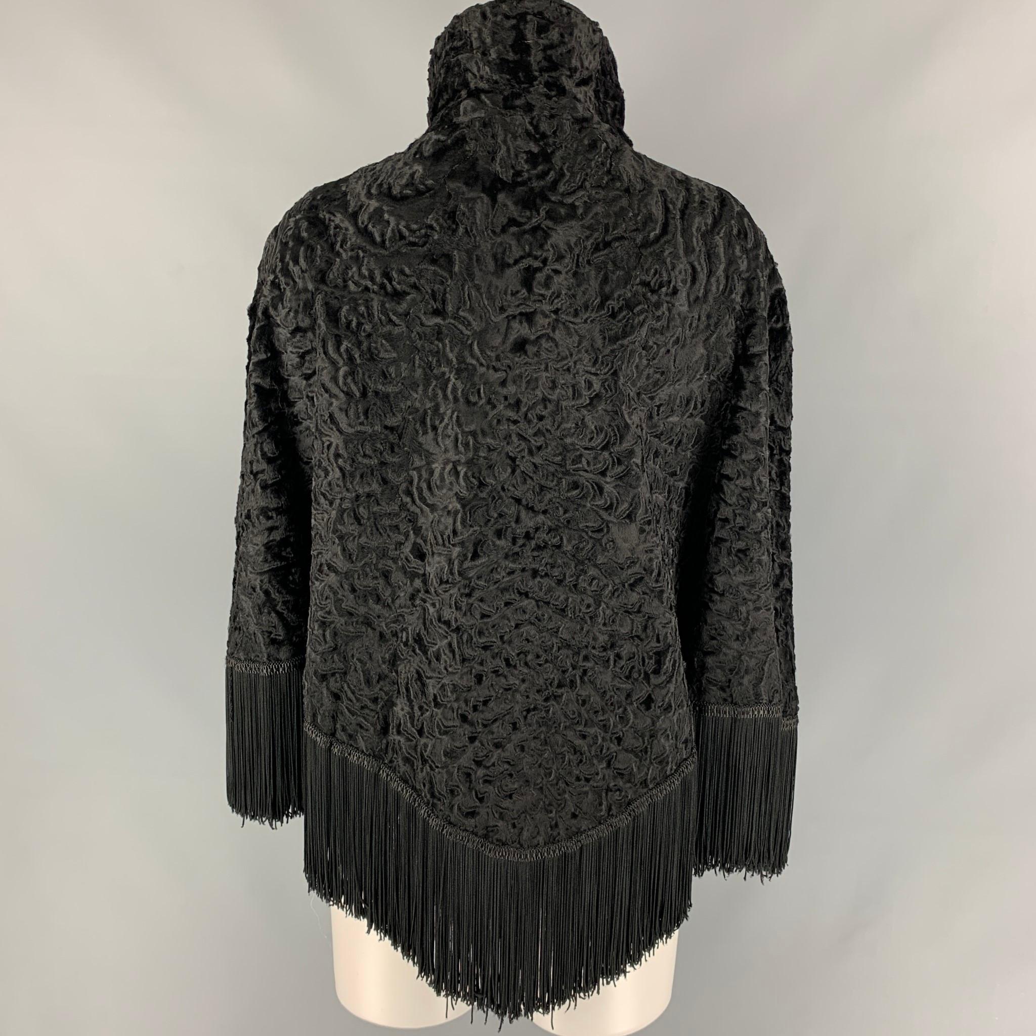 ADRIENNE LANDAU x WACHTENHEIM Size One Size Black Textured Ashtrakhan Cape In Good Condition In San Francisco, CA