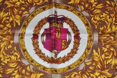 Adrienne Vittadini Prächtiger "Königliche Krone und Wappen mit schwarzen Rändern Schal