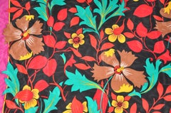 Adrienne Vittadini Violetter Seidenschal mit aufklappbarer, geblümter Bordüre