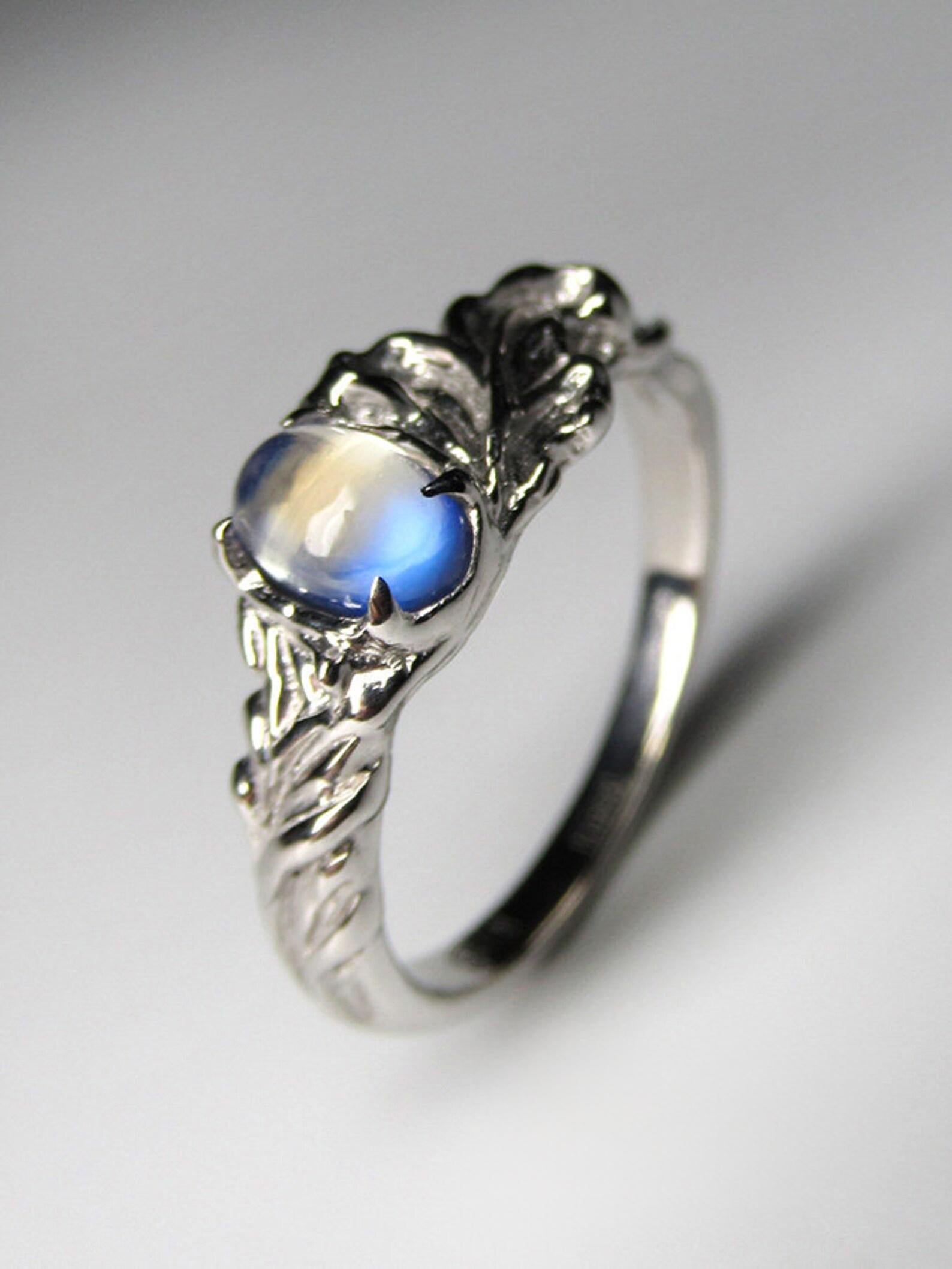 Women's or Men's Adularia Moonstone Silver Ring Cabochon Blue Natural Certificate Gemstone For Sale