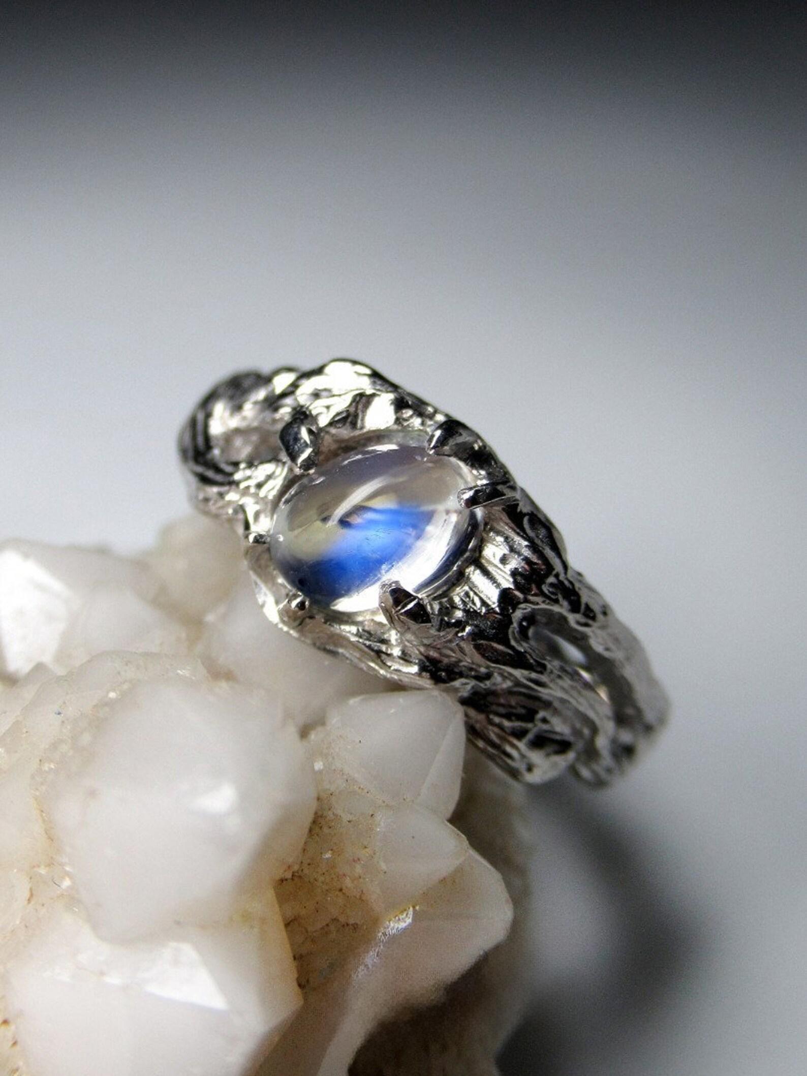 Adularia Moonstone Silver Ring Cabochon fine quality wedding anniversary gift For Sale 1