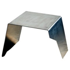 Tavolino contemporaneo per adulti - Tavolino moderno in alluminio curvato grezzo
