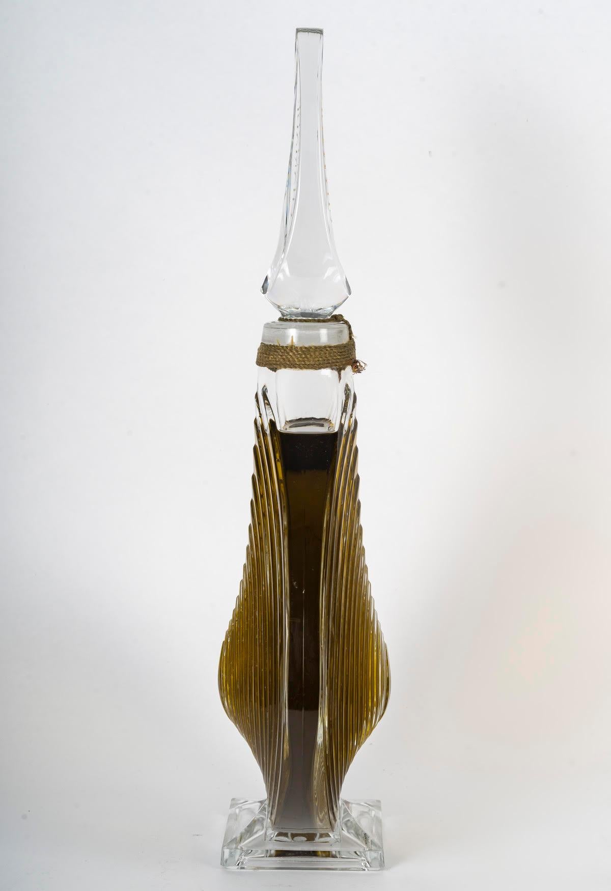 Botella Publicitaria, Botella Perfume Gigante, Perfume Guerlain, Chamade, Cristal. Francés en venta