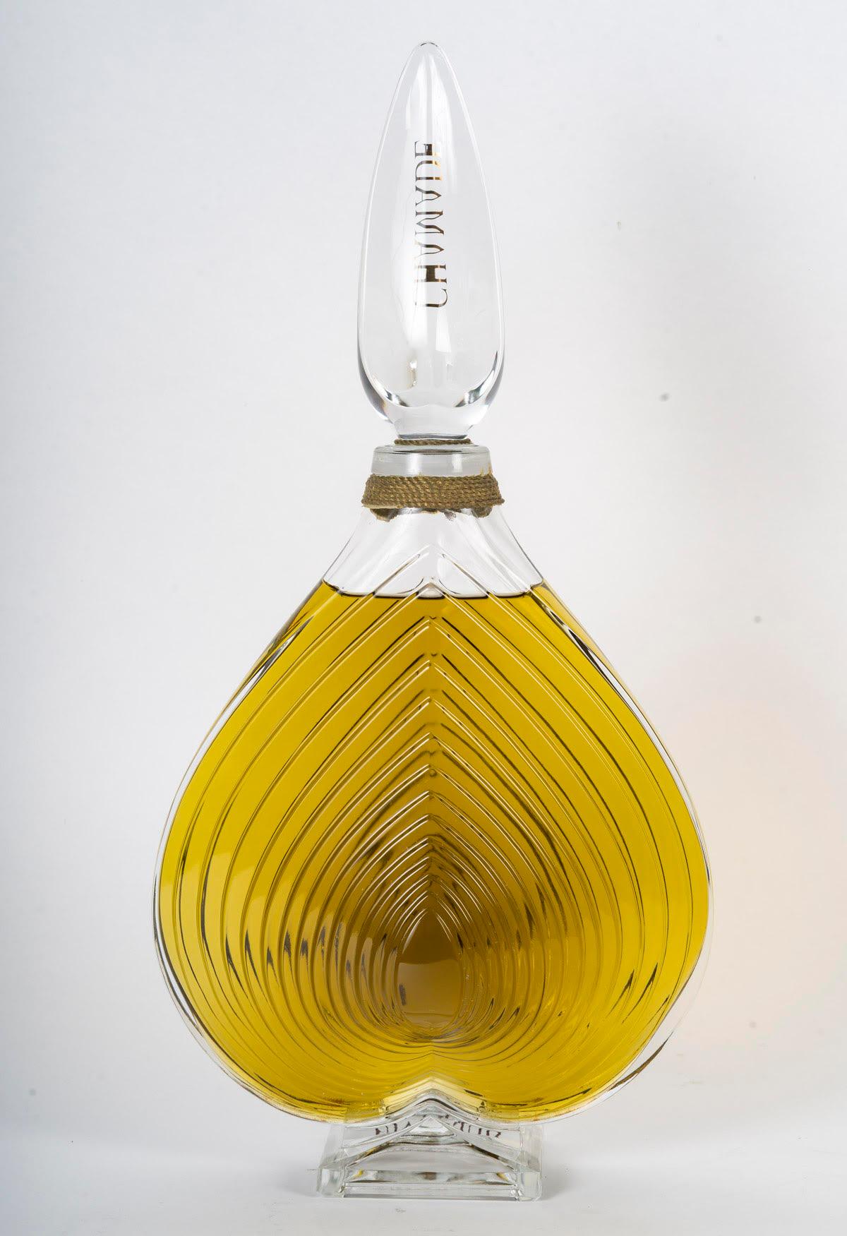 Botella Publicitaria, Botella Perfume Gigante, Perfume Guerlain, Chamade, Cristal. en Bueno estado para la venta en Saint-Ouen, FR
