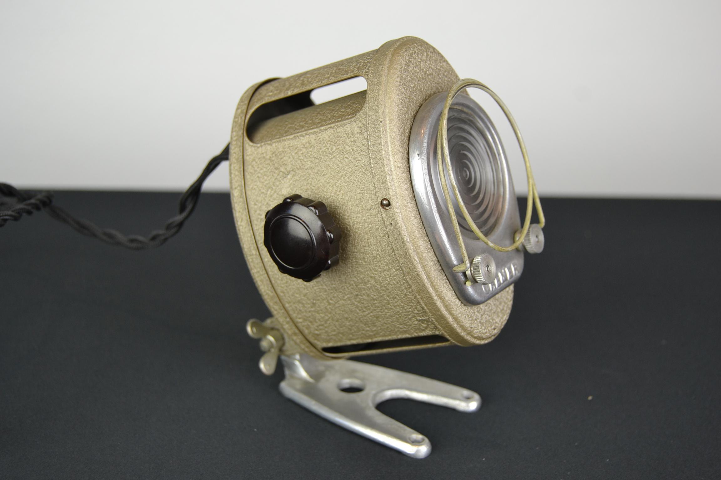 A.E. Cremer Mini Baby Theater Light:: Paris:: France:: années 1950 1