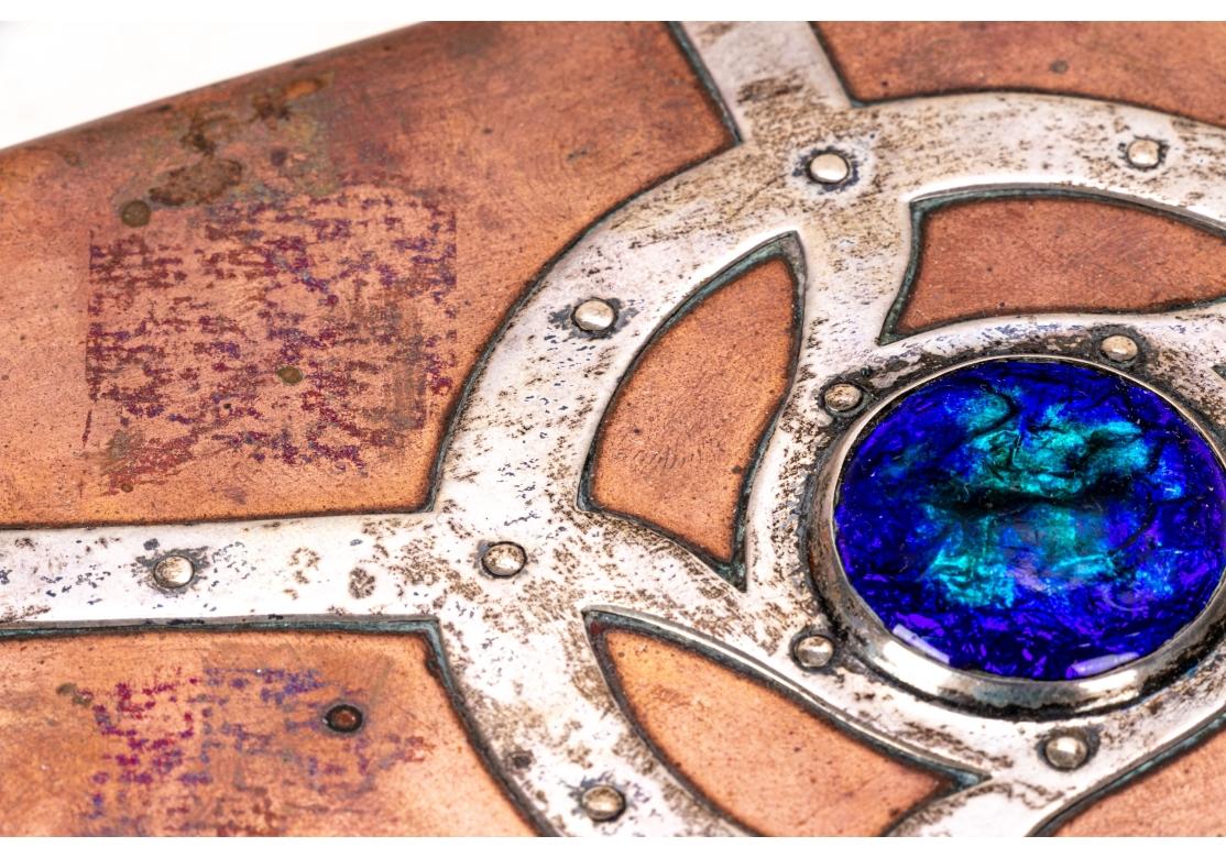 A.E. Jones Attribution Arts & Crafts-Schachtel mit Deckel, ca. Anfang 20. Jahrhundert (Silber) im Angebot
