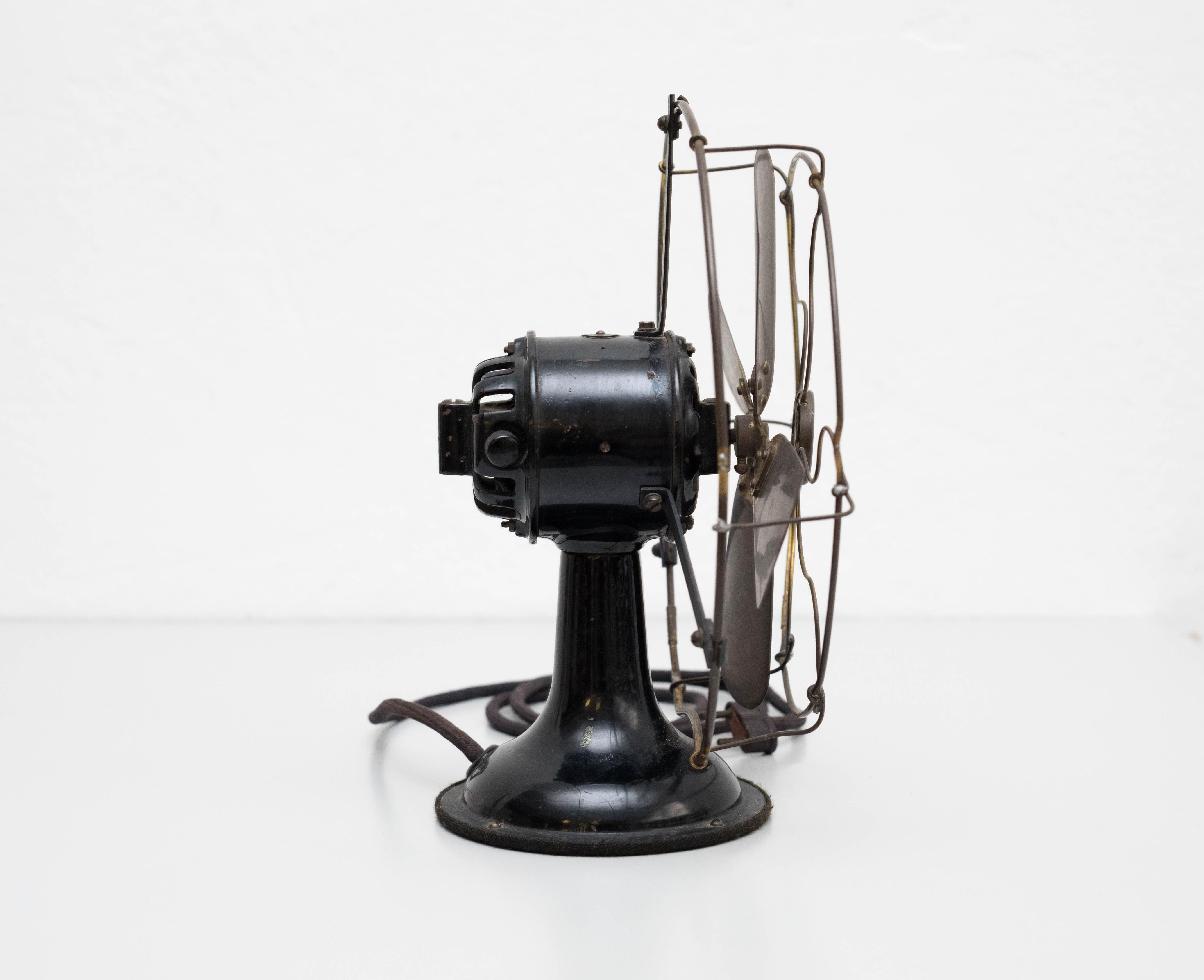 AEG-Ventilator, um 1940 (Mitte des 20. Jahrhunderts) im Angebot