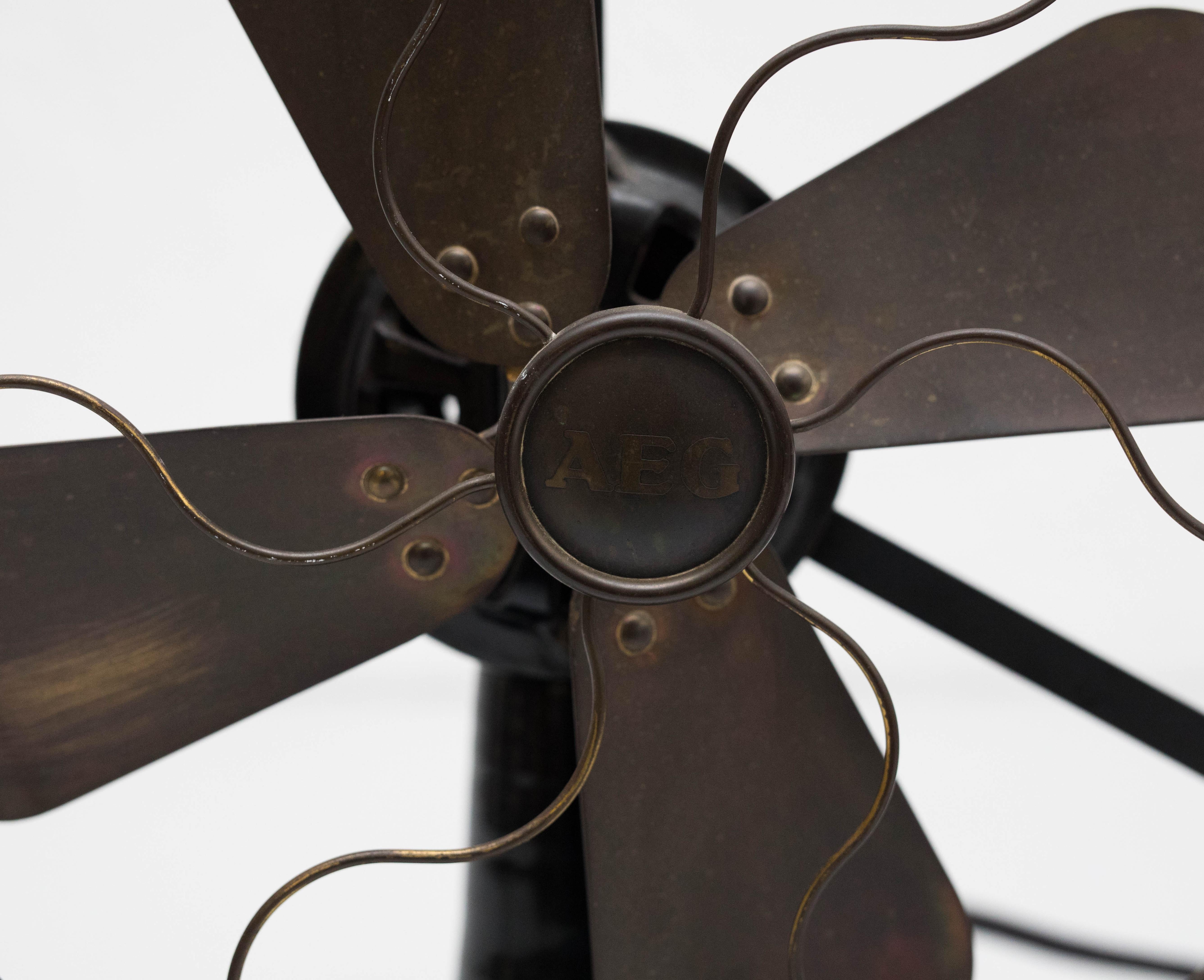 AEG-Ventilator, um 1940 (Metall) im Angebot