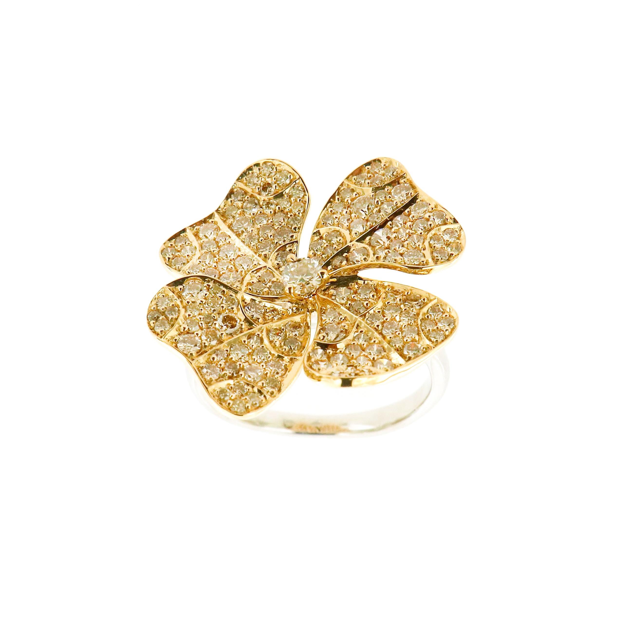 AENEA 18k Yellow Gold Fancy Brown Diamonds E-F/VVS White Diamonds Flower Ring For Sale 1