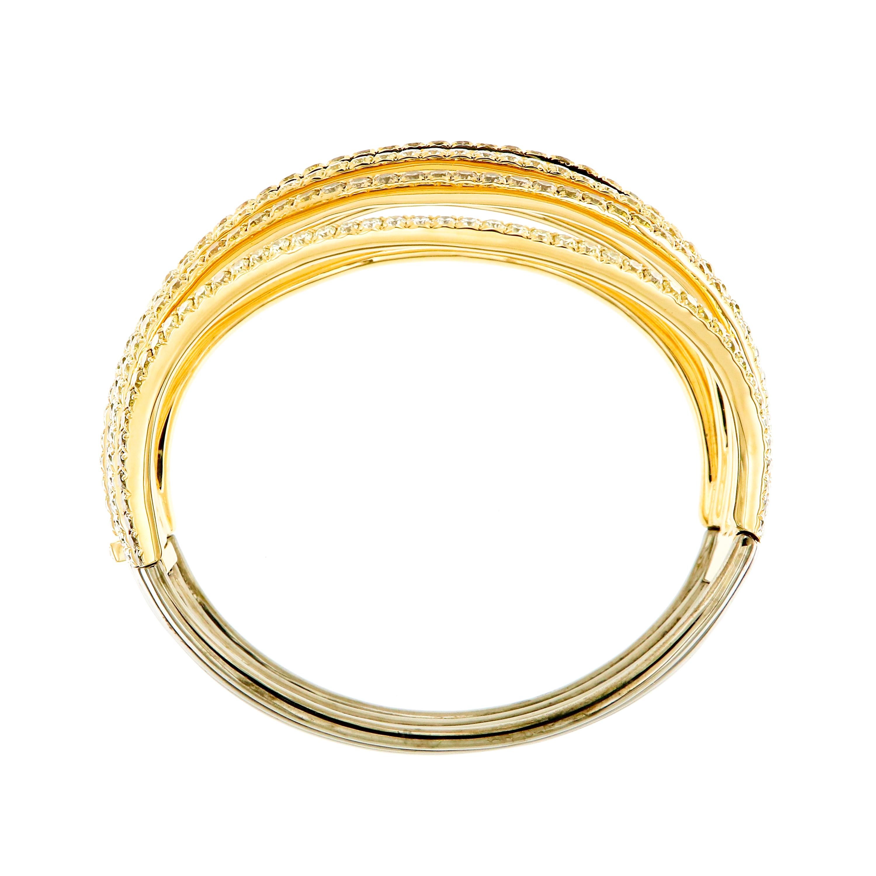 Bracciale AENEA in oro giallo 18 carati con diamanti bianchi e marroni in vendita 3