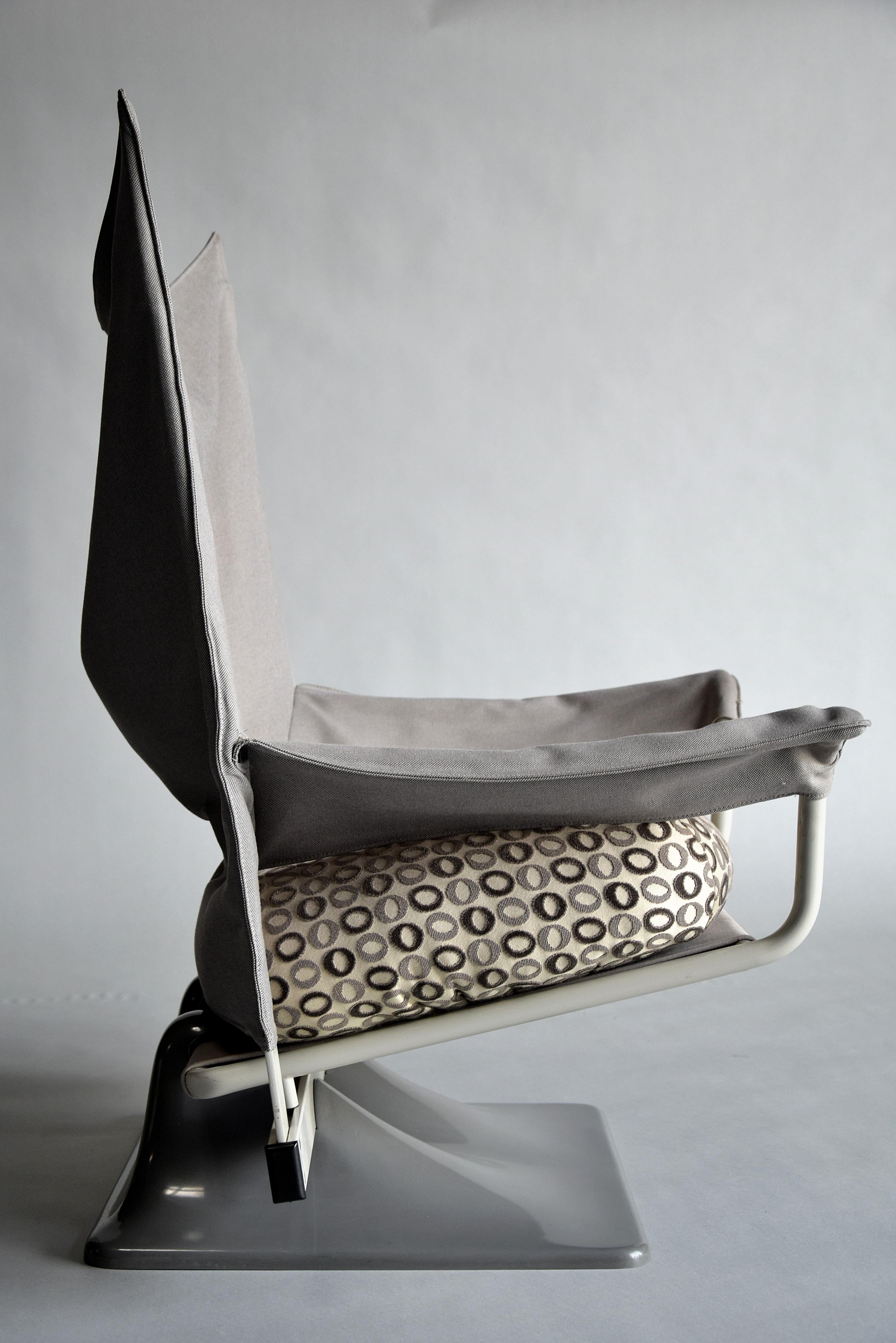 Paar AEO-Sessel von Paolo Deganello von Archizoom Associates für Cassina, Italien im Angebot 7