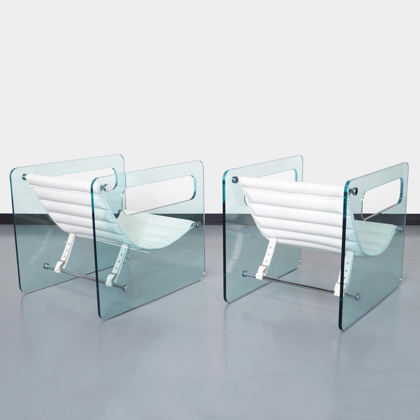 Aera Armchair en Nuevo estado para la venta en Paris, FR