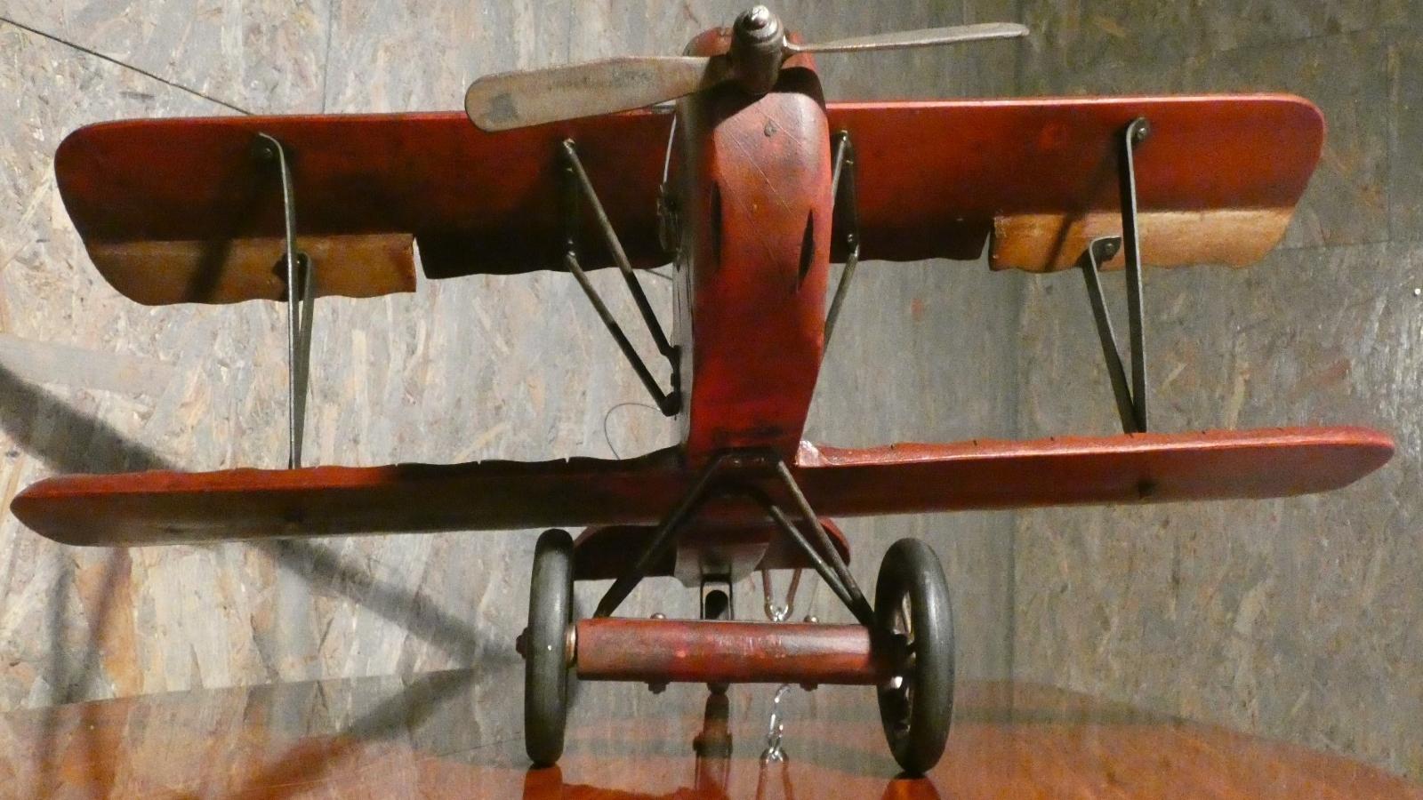 Laiton Aereo modèle Francesco Baracca SPAD S.XIII en legno dipinto a mano en vente