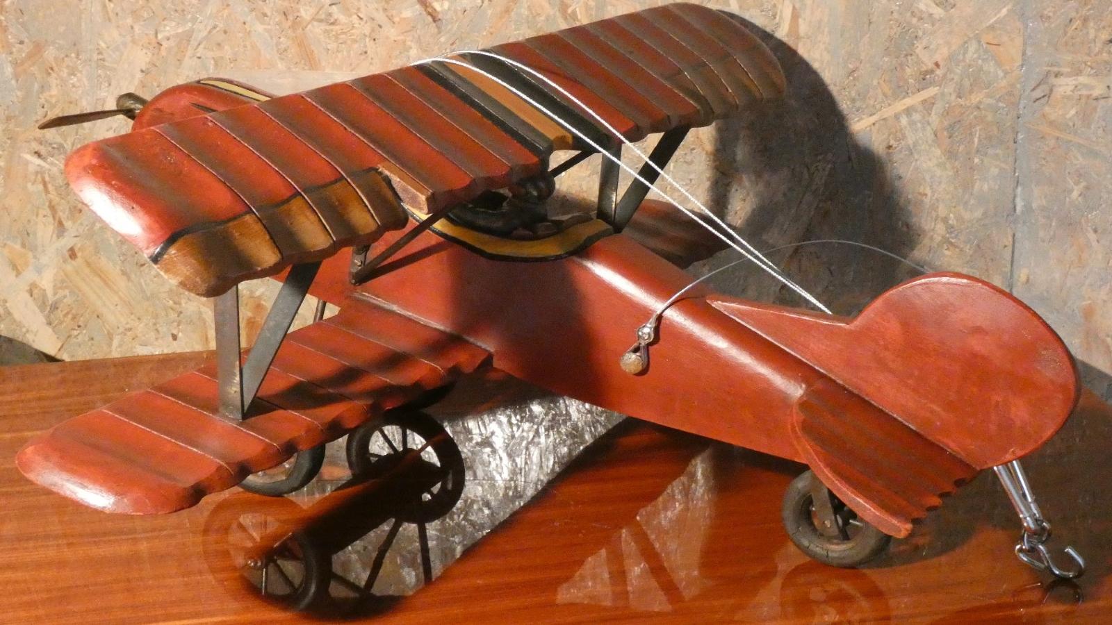 Aereo modèle Francesco Baracca SPAD S.XIII en legno dipinto a mano en vente 1
